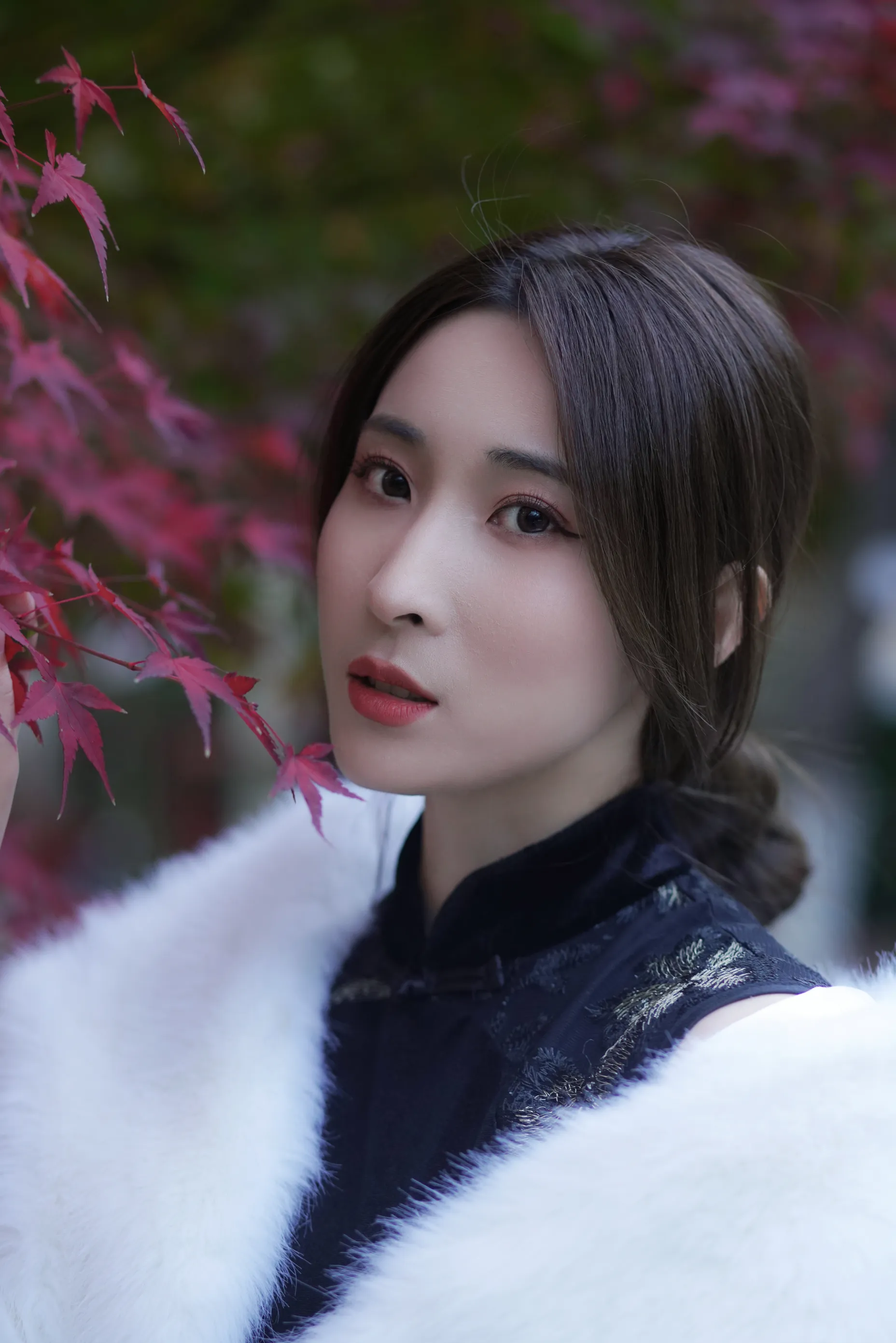 [YITUYU] 2022.12.05 Vol.2603 – Red Maple Ayin#[23P]-23