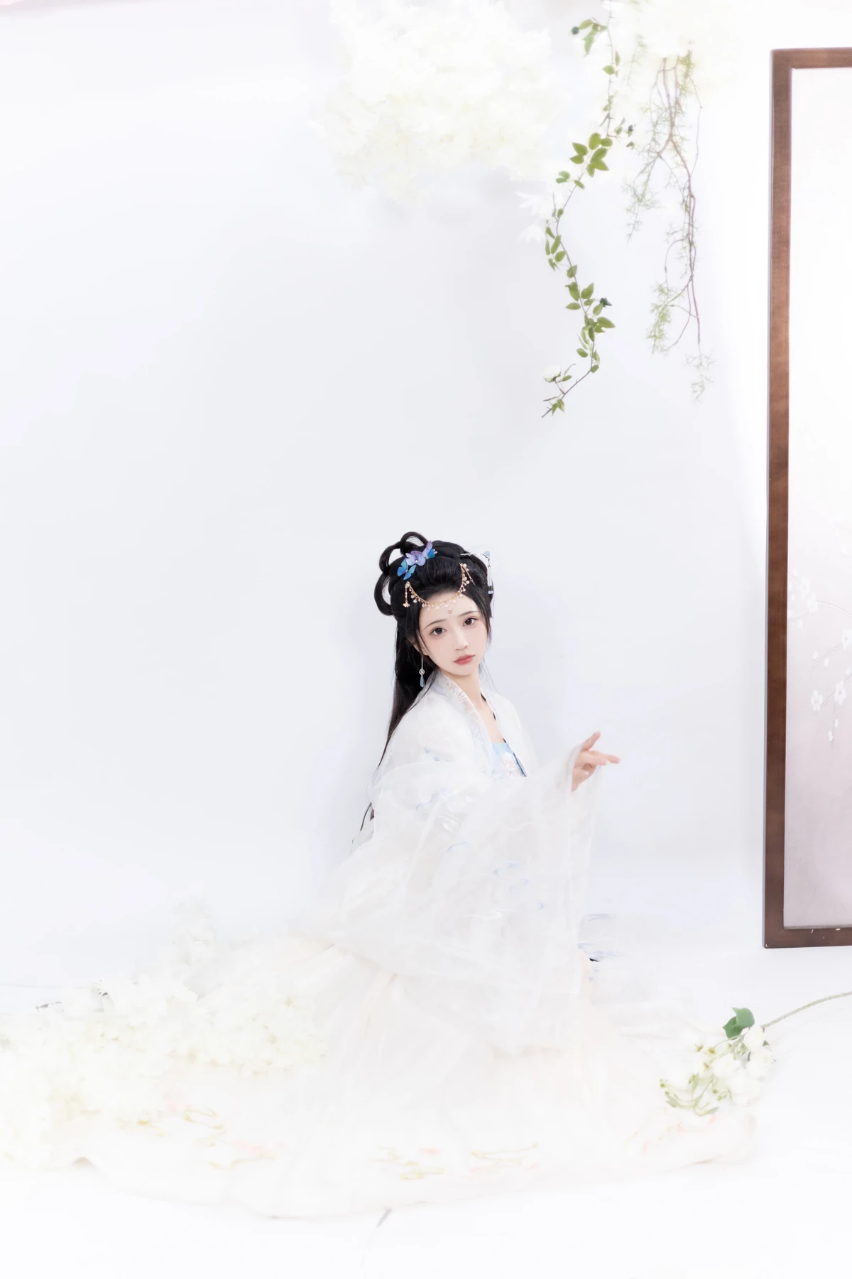 [YITUYU] 2023.01.09 Vol.2874 – Pear Blossom White -Qiluosheng’s little Susu-#[26P]-9