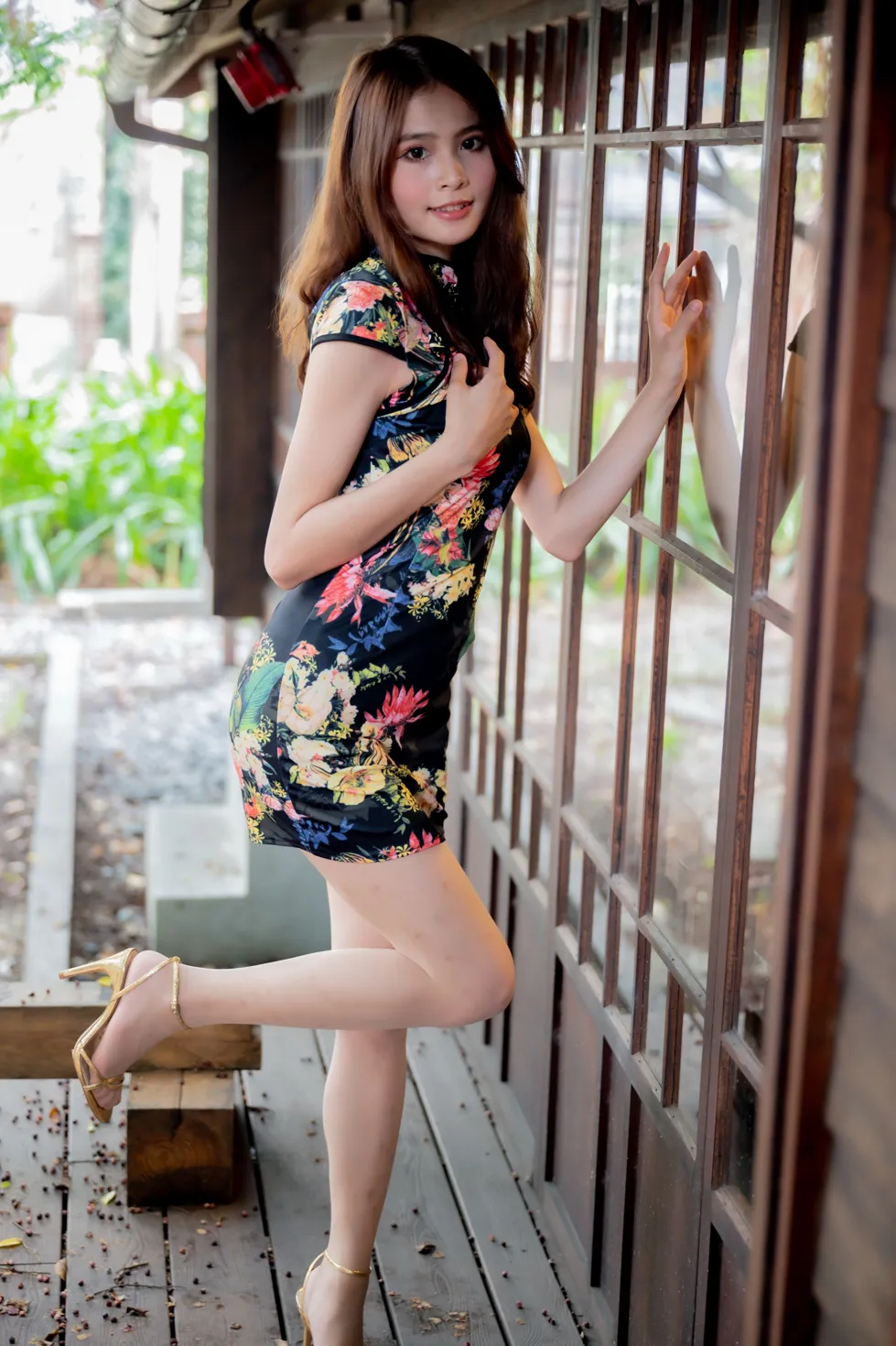 [Mzsock] NO.202 He Jiaxin black flower short cheongsam stockings high heels beautiful legs street photography#[97P]-1