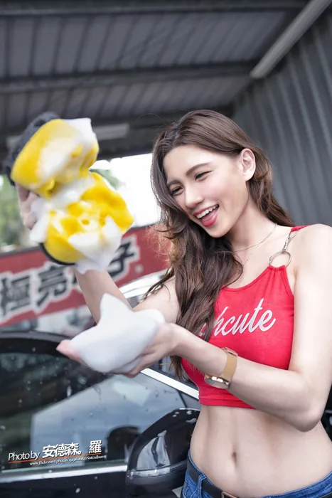 [Mzsock] NO.111 Cai Yixin car wash party, high heels and beautiful legs outdoor shot street photography#[44P]-10