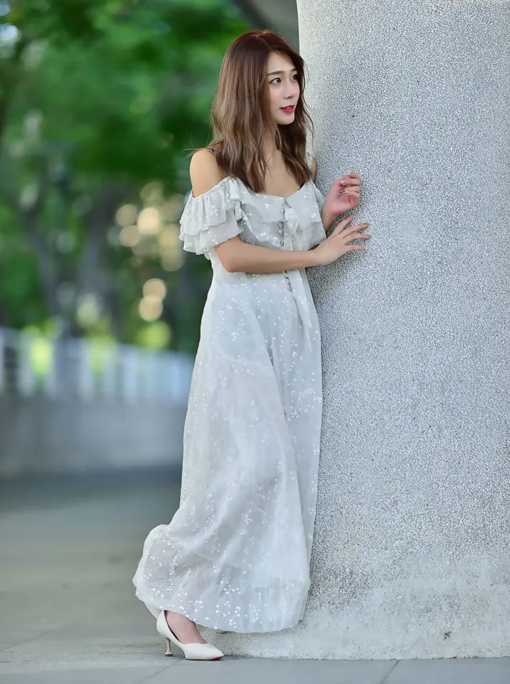 [Mzsock] NO.200 vivi Cao Yuanyuan suspender high-slit long skirt with high heels and beautiful legs street photography#[105P]-2