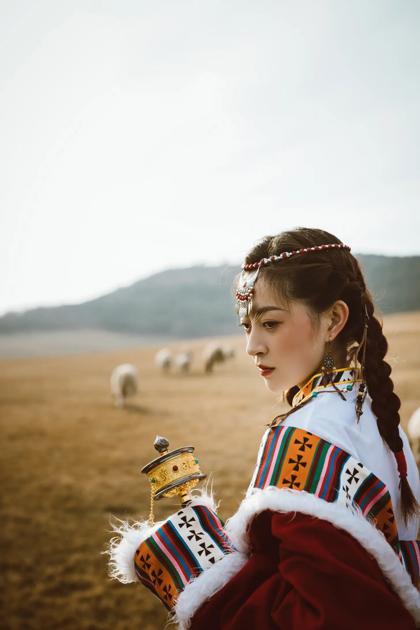 [YITUYU] 2022.07.04 Vol.1376 – Girl in Tibetan Clothes on the Ranch Yixuan-#[22P]-1