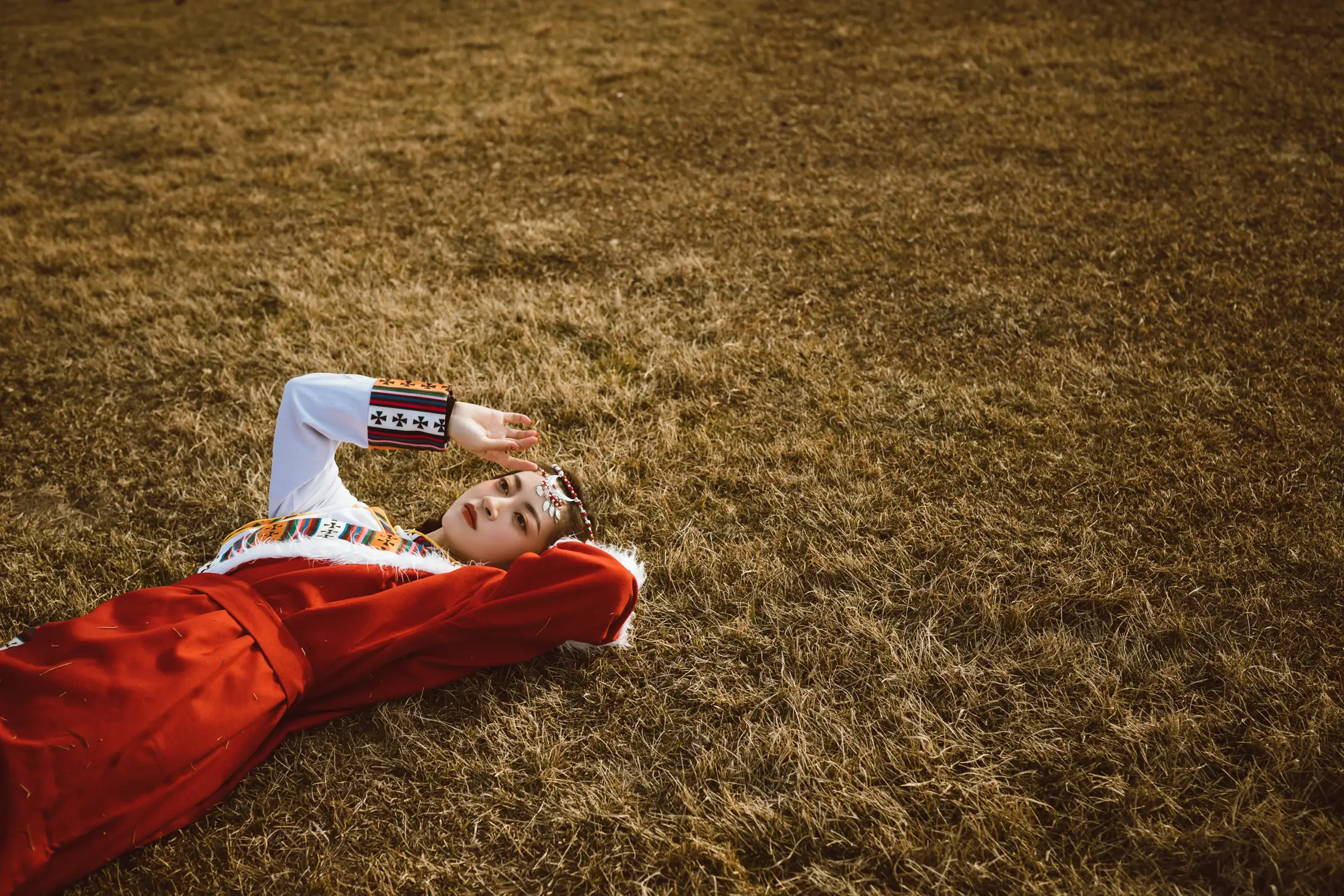 [YITUYU] 2022.07.04 Vol.1376 – Girl in Tibetan Clothes on the Ranch Yixuan-#[22P]-4