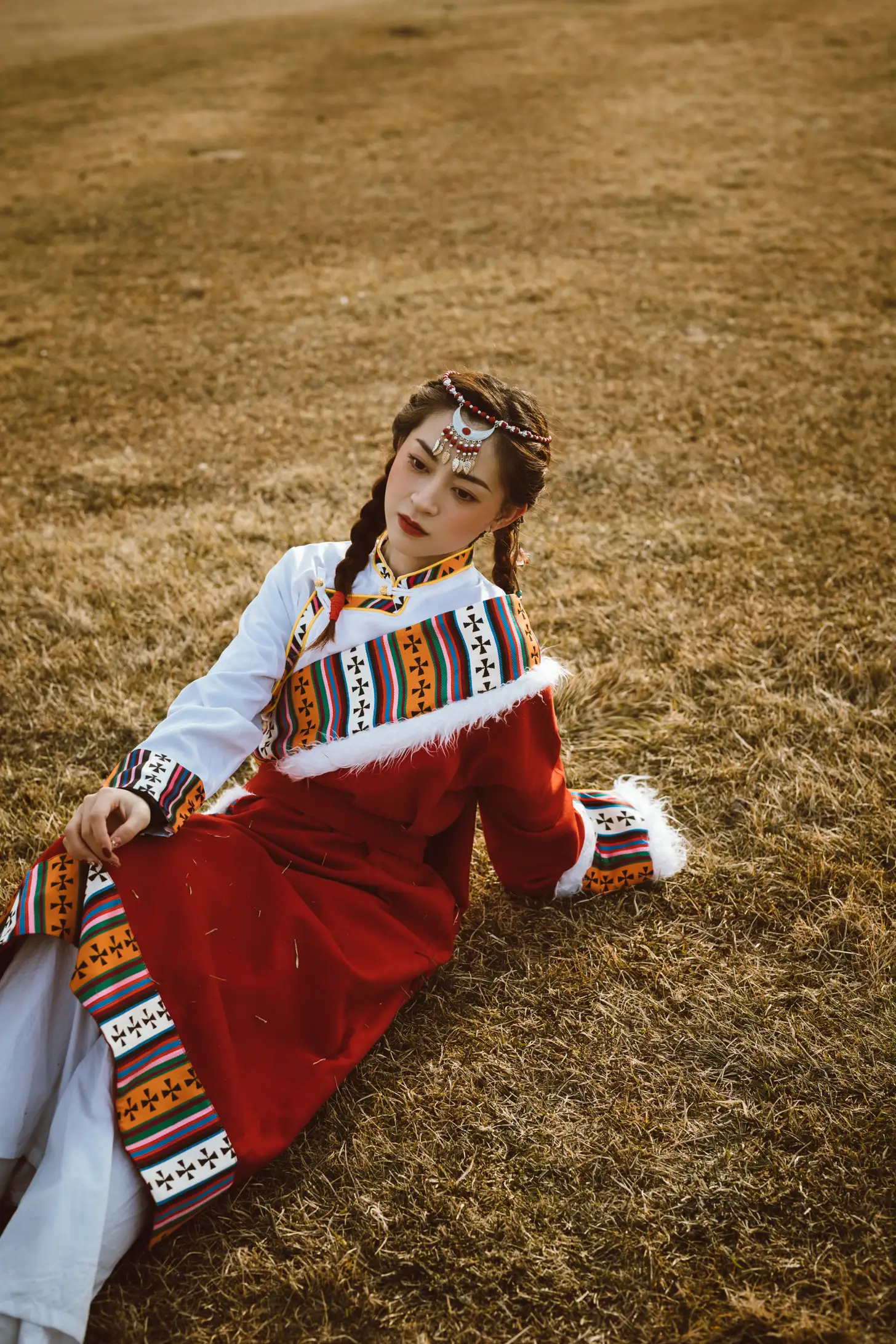 [YITUYU] 2022.07.04 Vol.1376 – Girl in Tibetan Clothes on the Ranch Yixuan-#[22P]-6