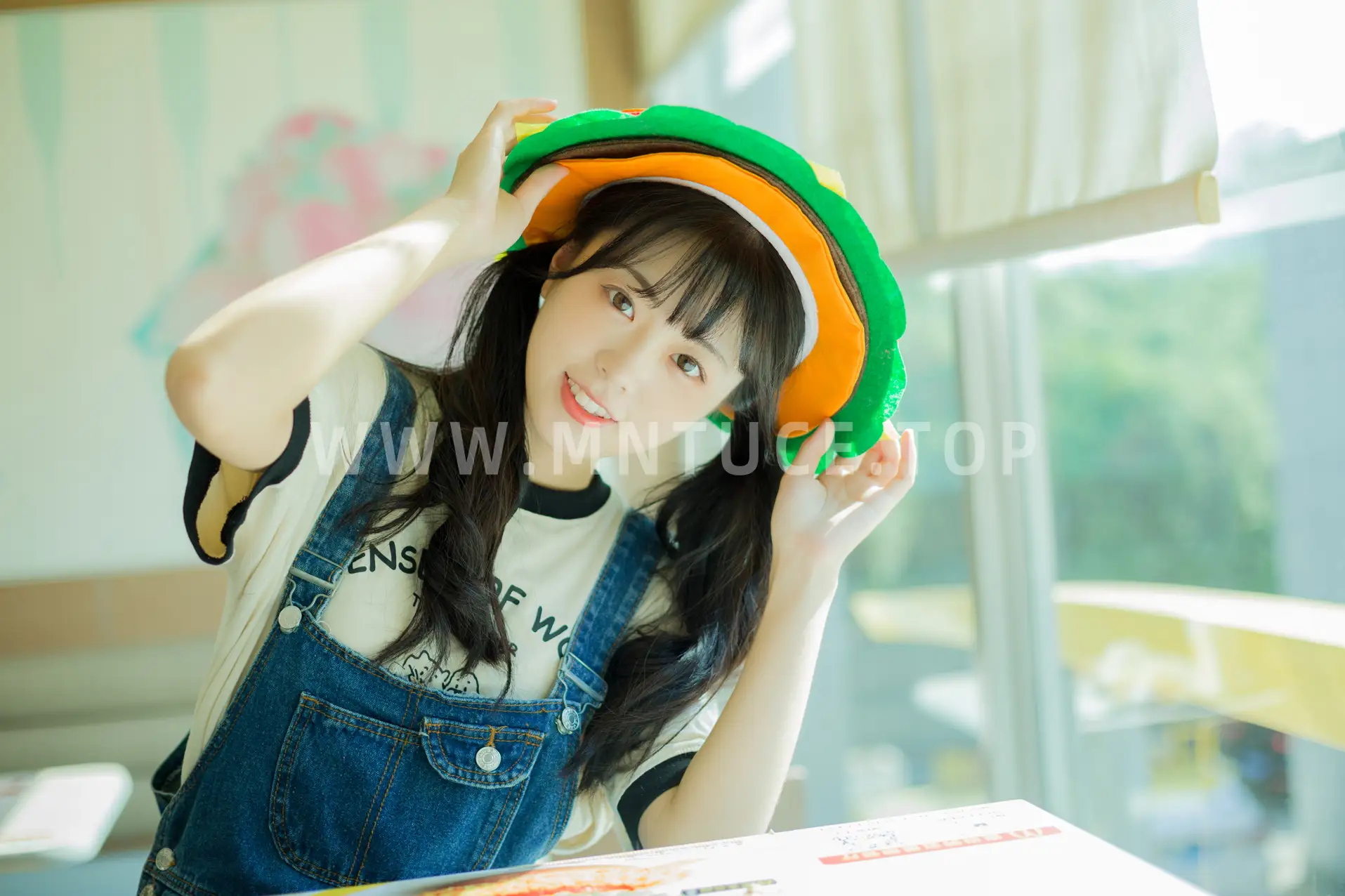 [YITUYU] 2022.08.31 Vol.1835 - Today I am a cute burger Cute bubbles#[36P]-36