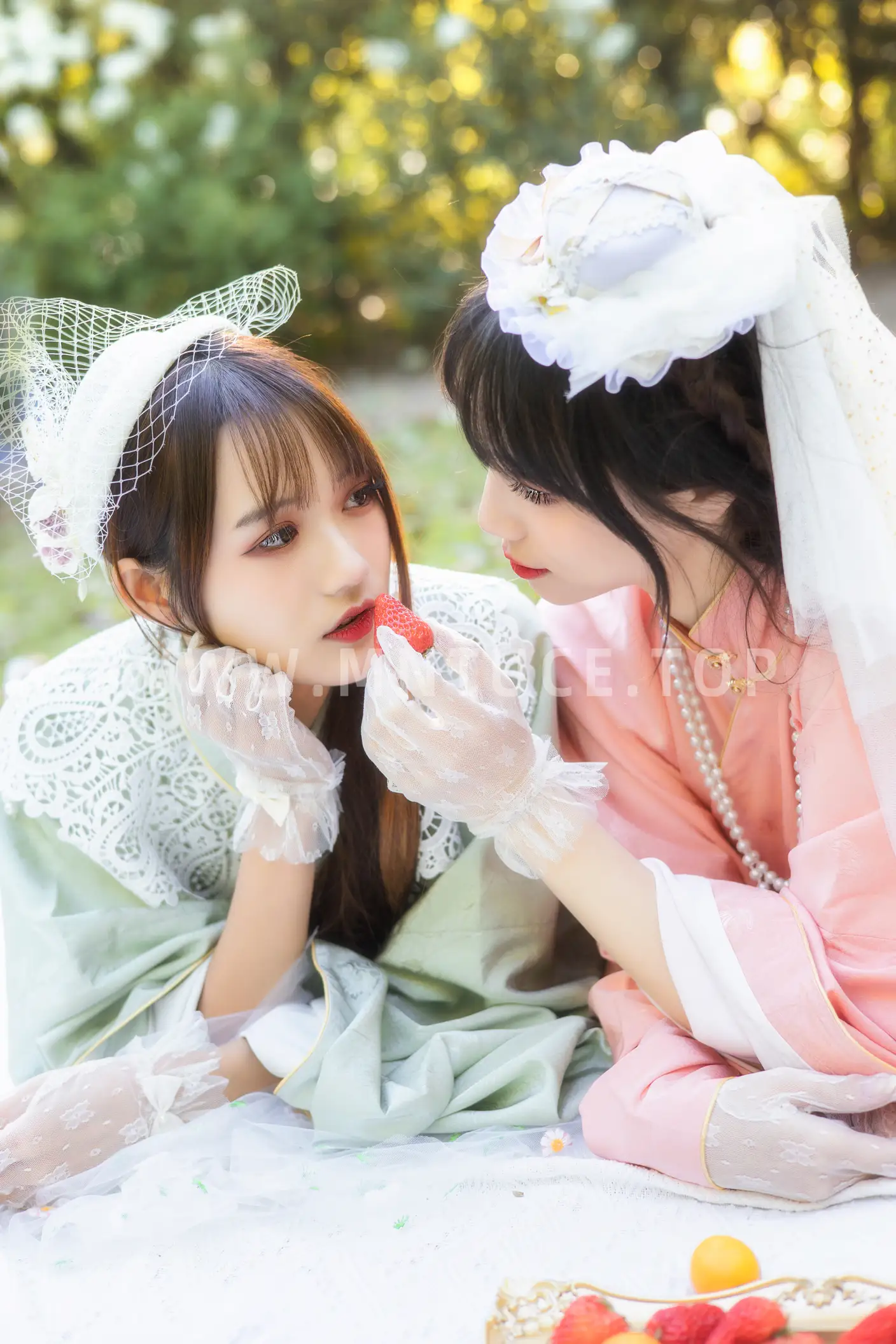 [YITUYU] 2022.06.14 Vol.1179 – Outing in Spring Two plus six#[33P]-4