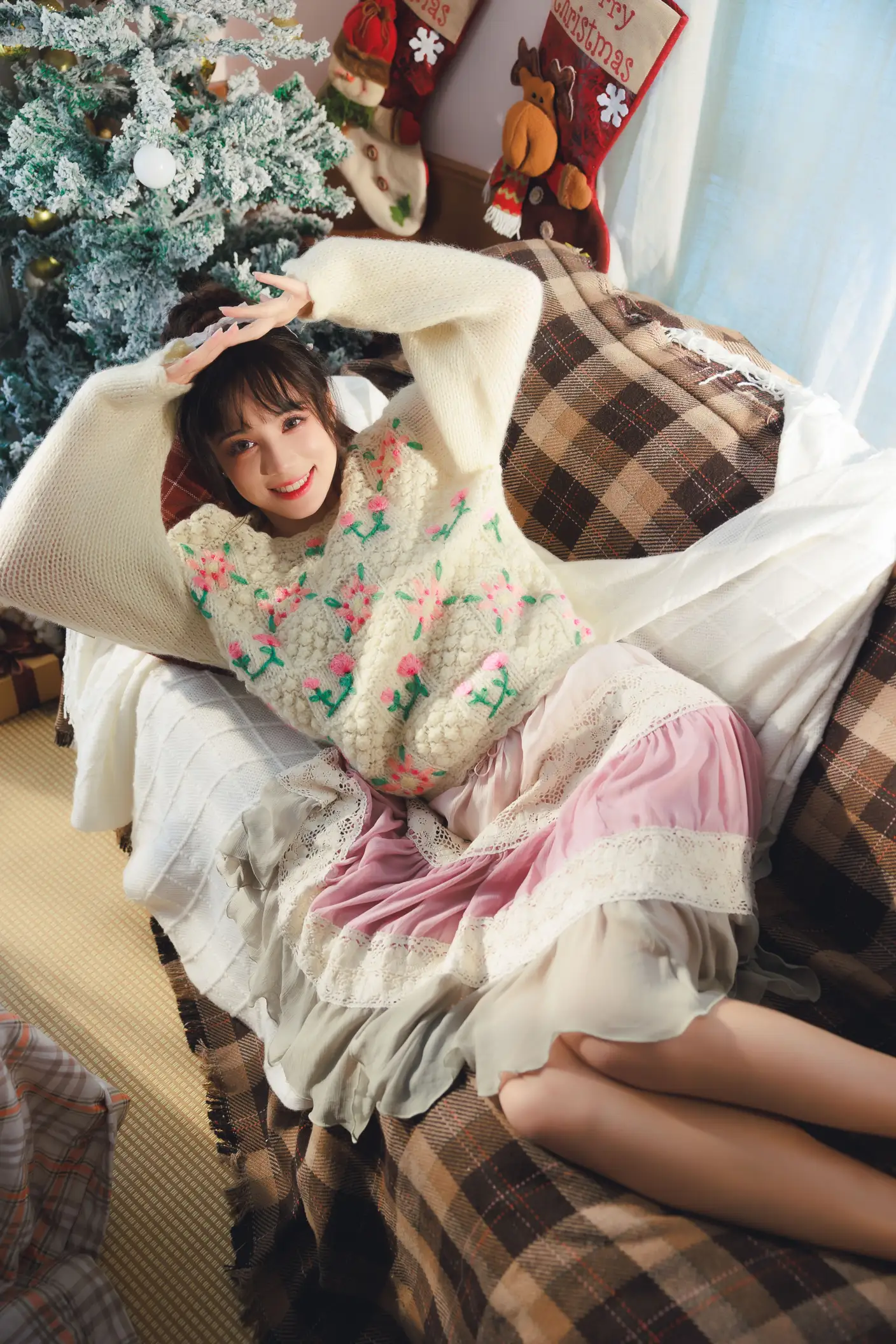 [YITUYU] 2022.06.17 Vol.1207 – Girls’ Christmas Season Two plus six#[36P]-5