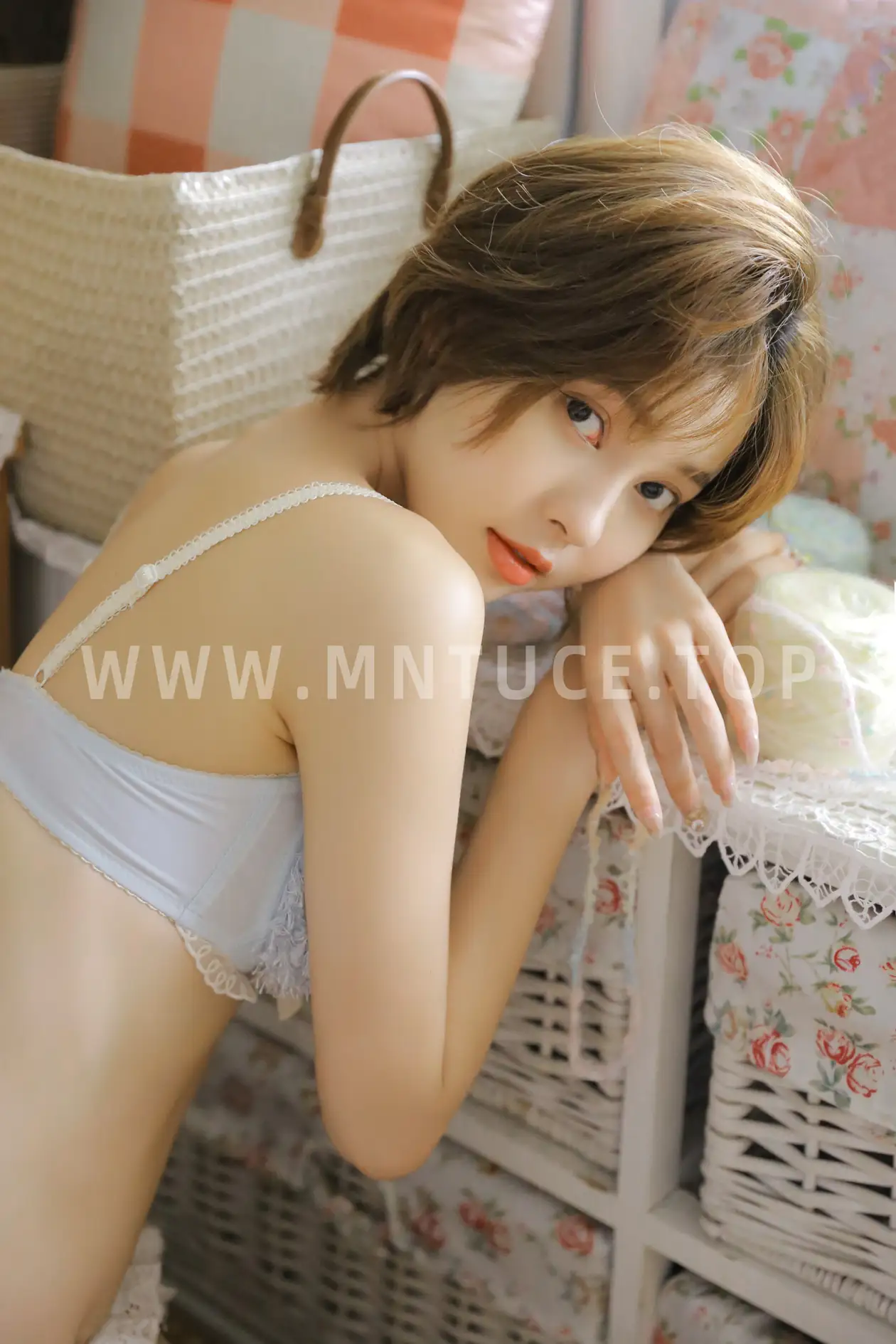 [YITUYU] 2022.07.09 Vol.1428 – Gentle Delivery Zixi_sissi#[23P]-9