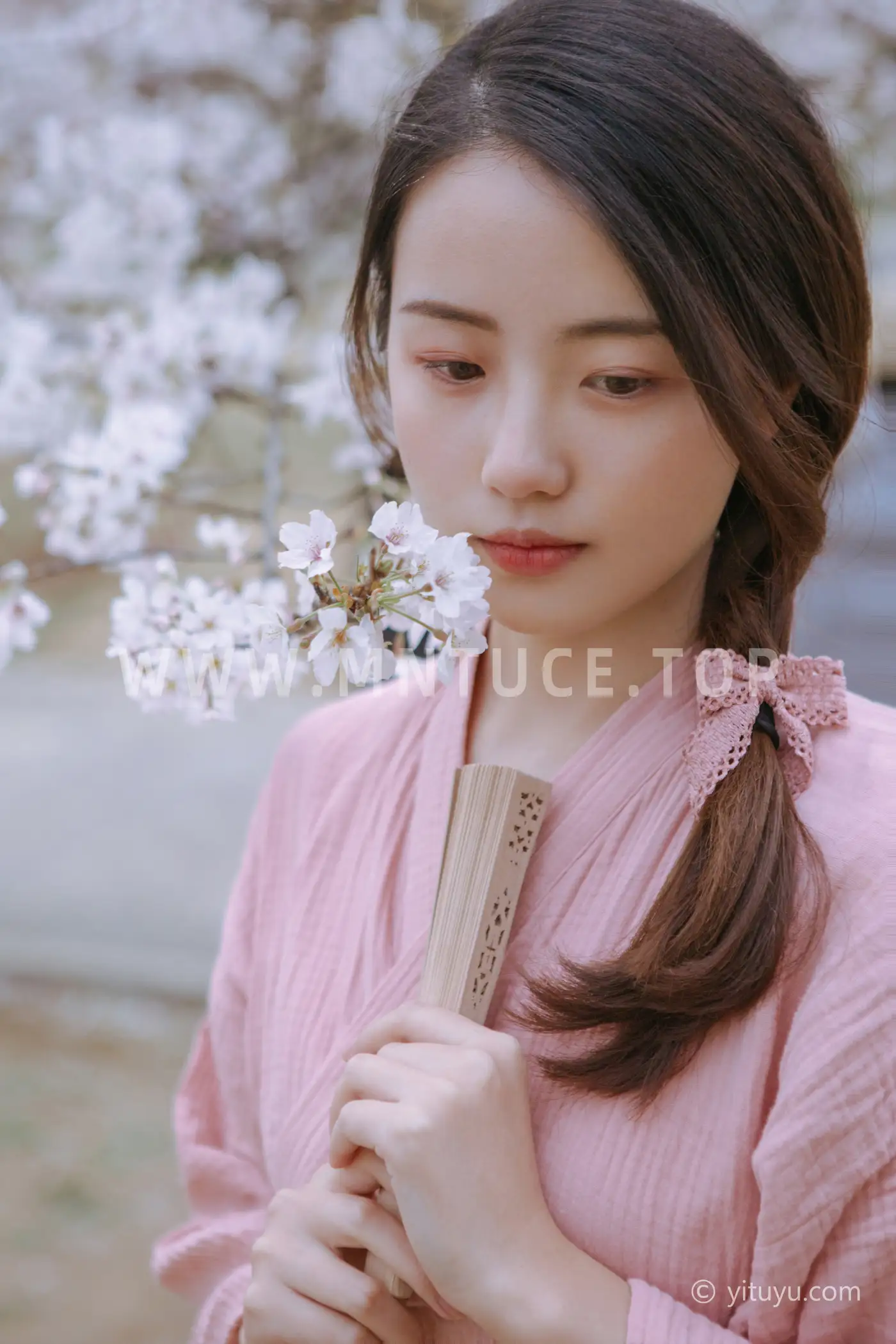 [YITUYU] 2021.05.19 Vol.057 – The wind is getting warmer and the cherry blossoms will be blooming A little April#[24P]-8