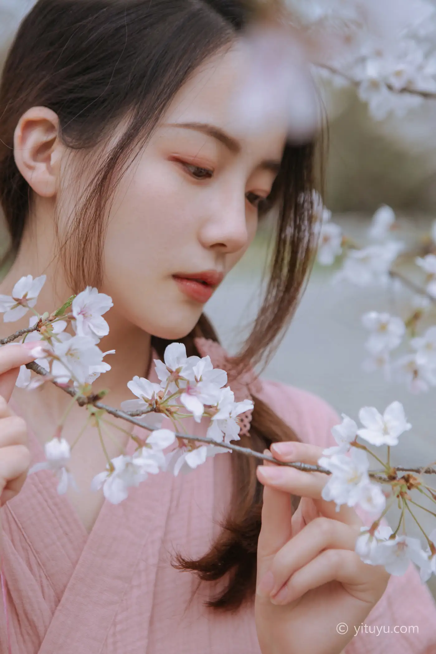 [YITUYU] 2021.05.19 Vol.057 – The wind is getting warmer and the cherry blossoms will be blooming A little April#[24P]-2