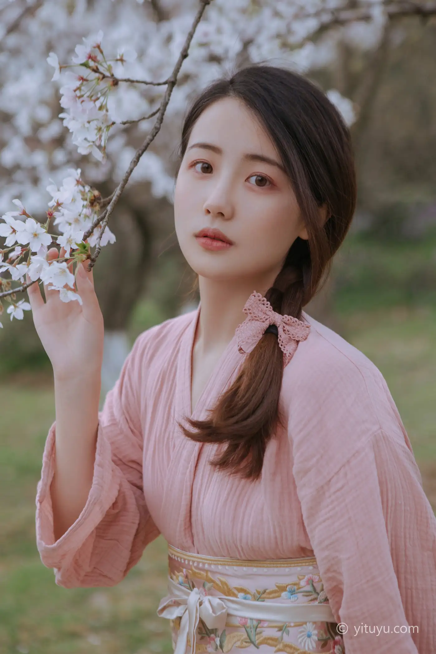 [YITUYU] 2021.05.19 Vol.057 – The wind is getting warmer and the cherry blossoms will be blooming A little April#[24P]-4