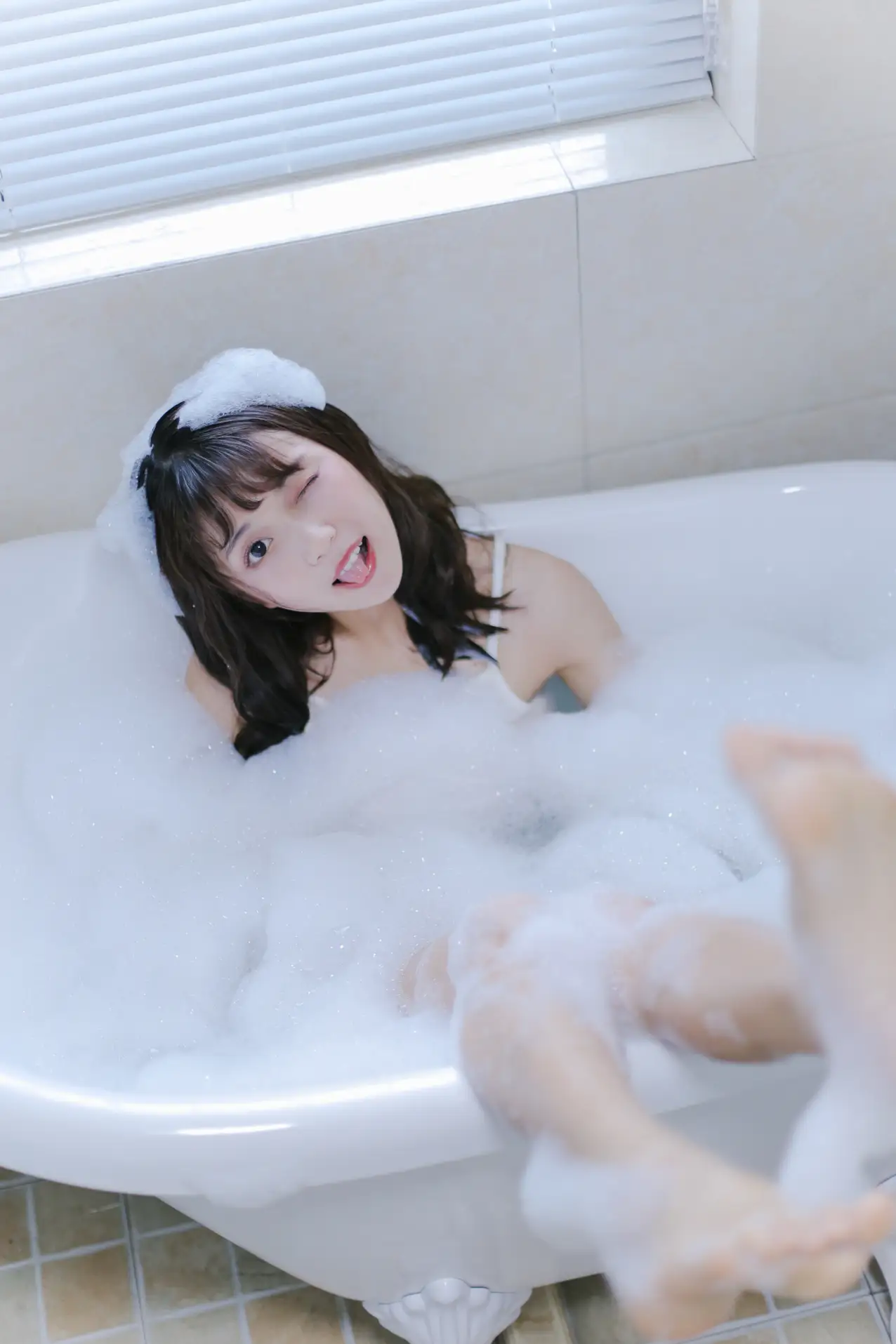 [YITUYU] 2022.08.25 VOL.1788 - Milk Bubble Bath a fish tail#[27P]-6