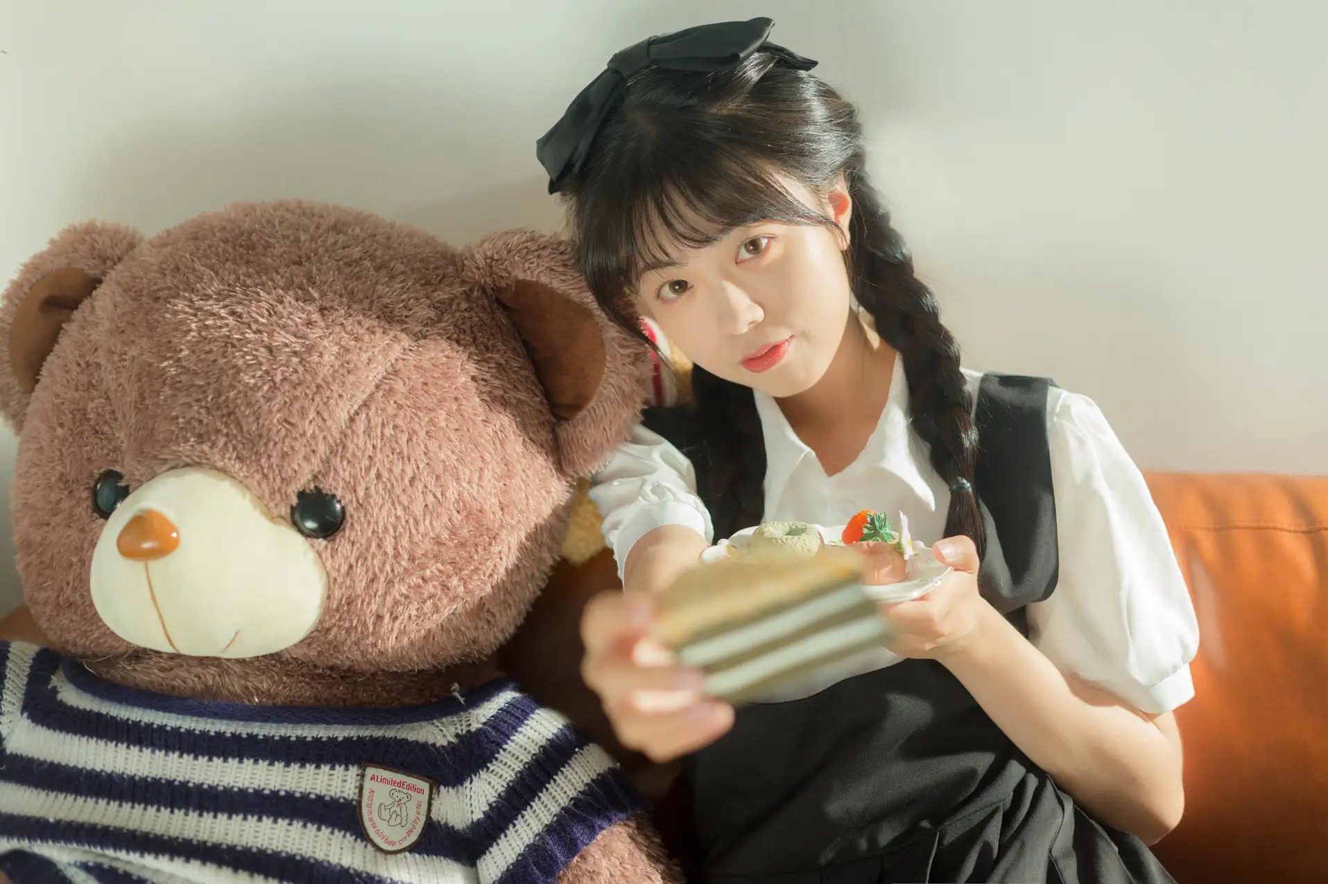 [YITUYU] 2022.07.12 Vol.1453 – Tell the secret to the little bear Cute bubbles#[34P]-8