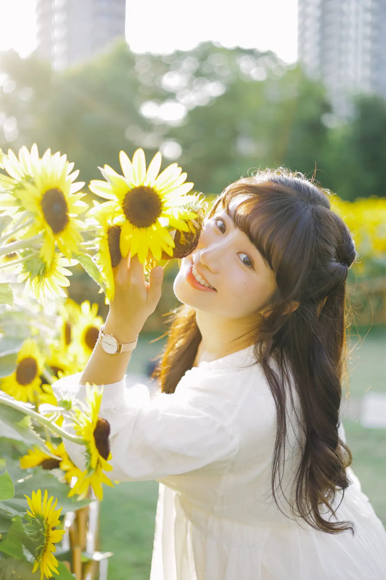 [YITUYU] 2022.08.29 Vol.1822 -Flowers in the sun and you Fatty Blue-#[25P]-10