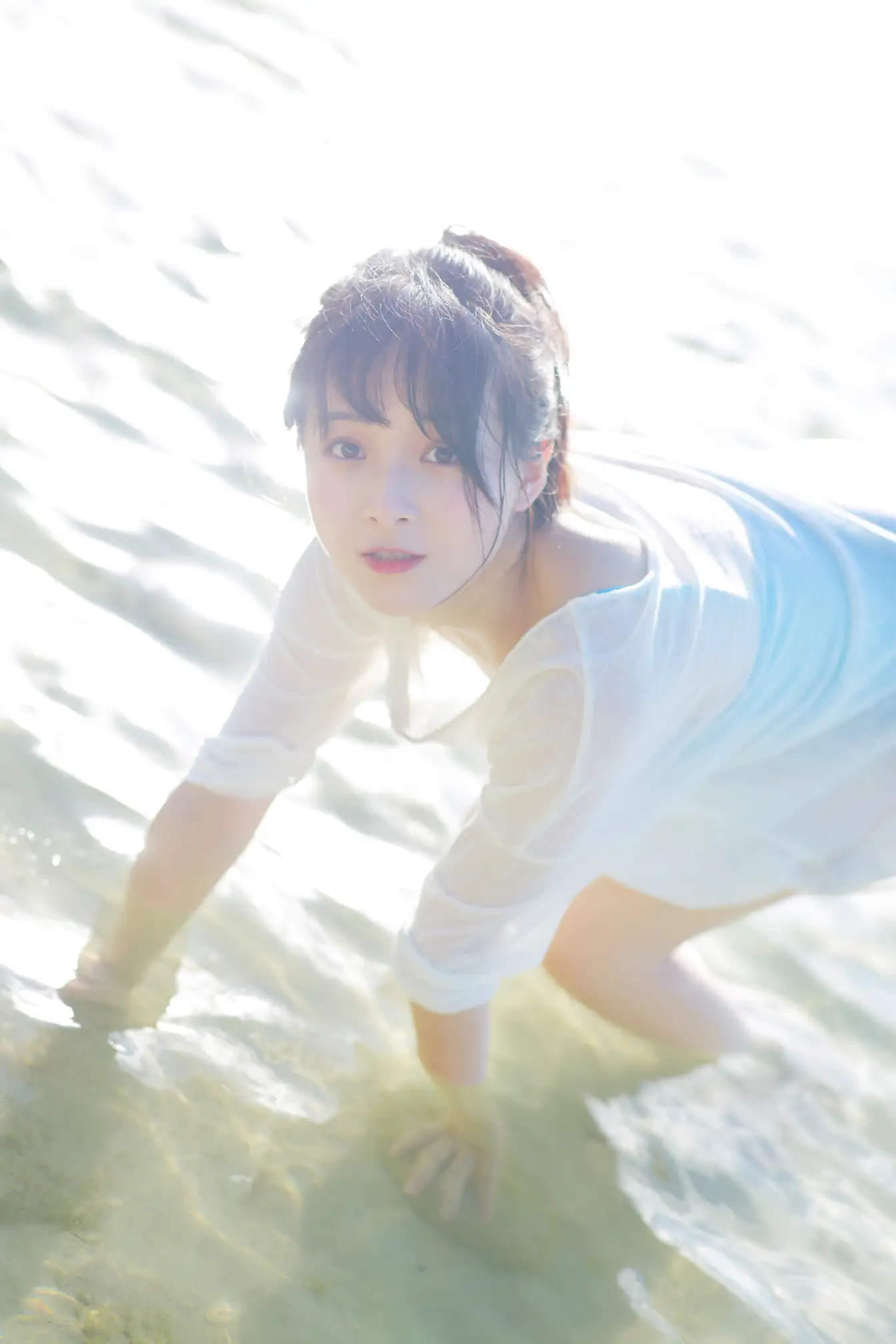 [YITUYU] 2022.06.09 Vol.1125 – The sea is a touchable blue sky Sweet wine No. 8#[25P]-6