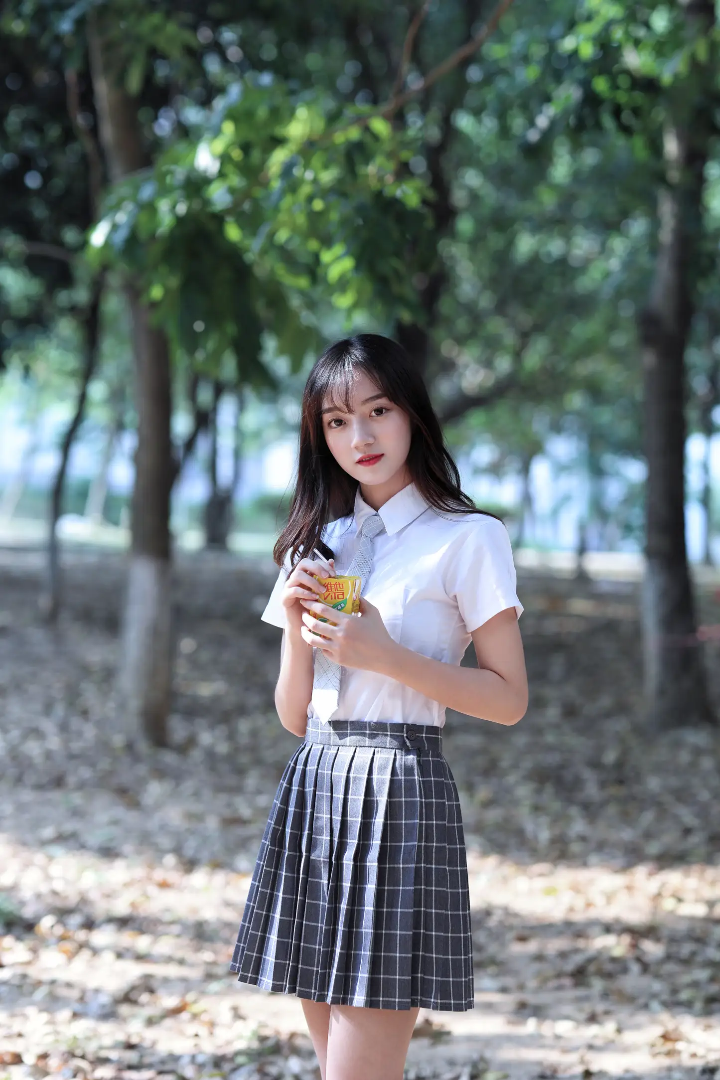 [YITUYU] 2022.05.24 Vol.0972 – Campus Youth Bugs#[43P]-2