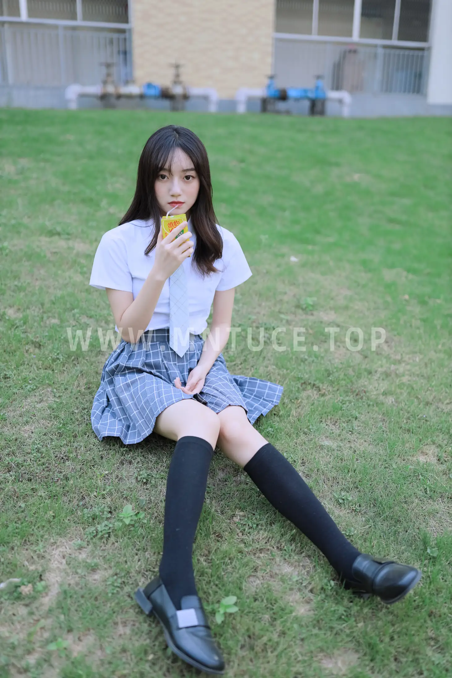 [YITUYU] 2022.05.24 Vol.0972 – Campus Youth Bugs#[43P]-8