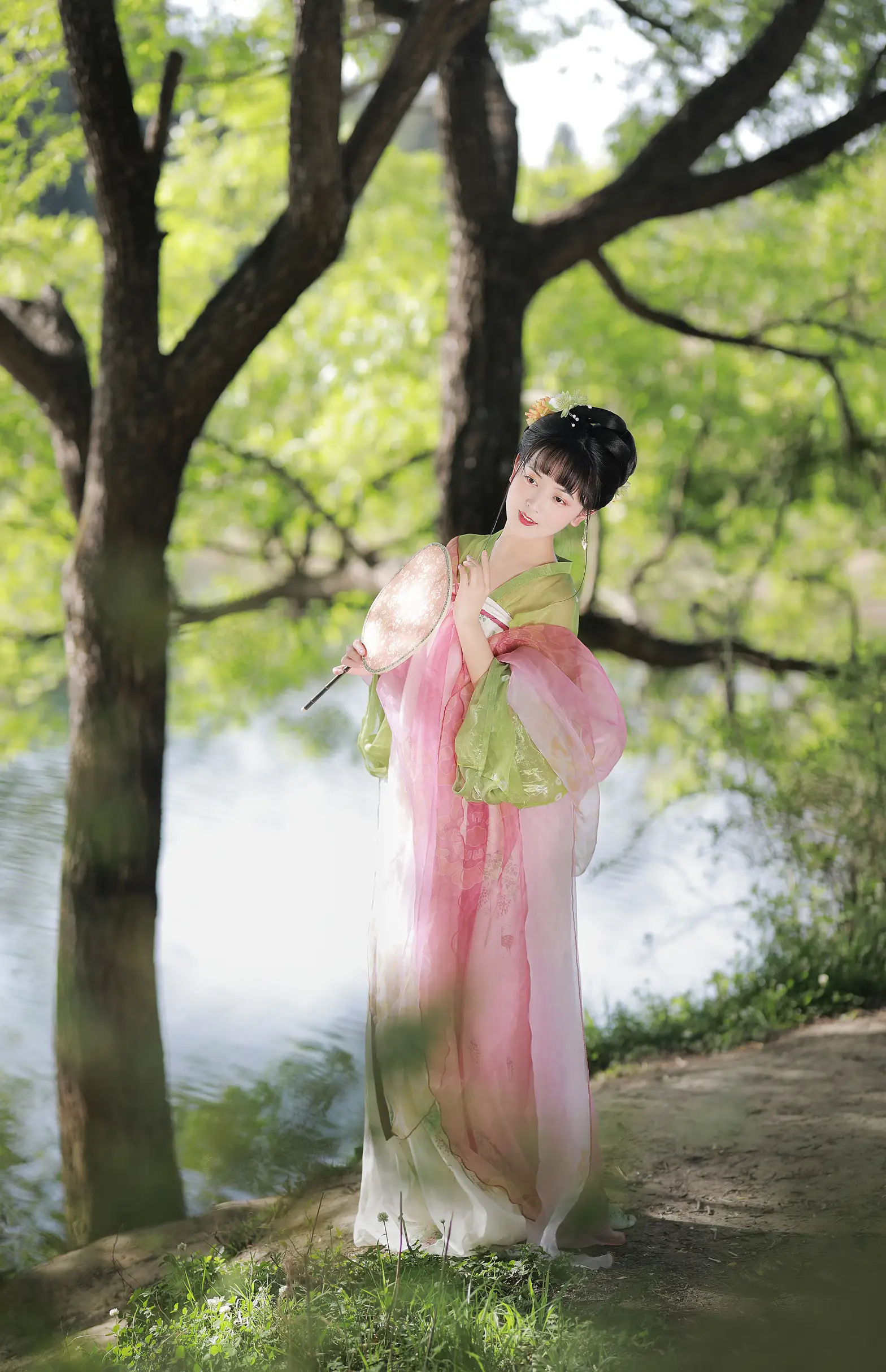 [YITUYU] 2022.07.03 Vol.1368 – Pink pink and willow green Shun Jin#[20P]-1