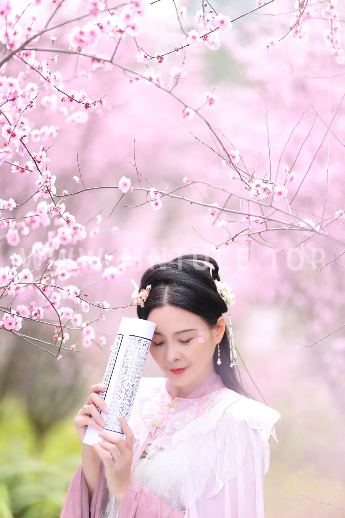 [YITUYU] 2022.05.31 Vol.1043 – Warm spring cherry color lotus#[38P]-8