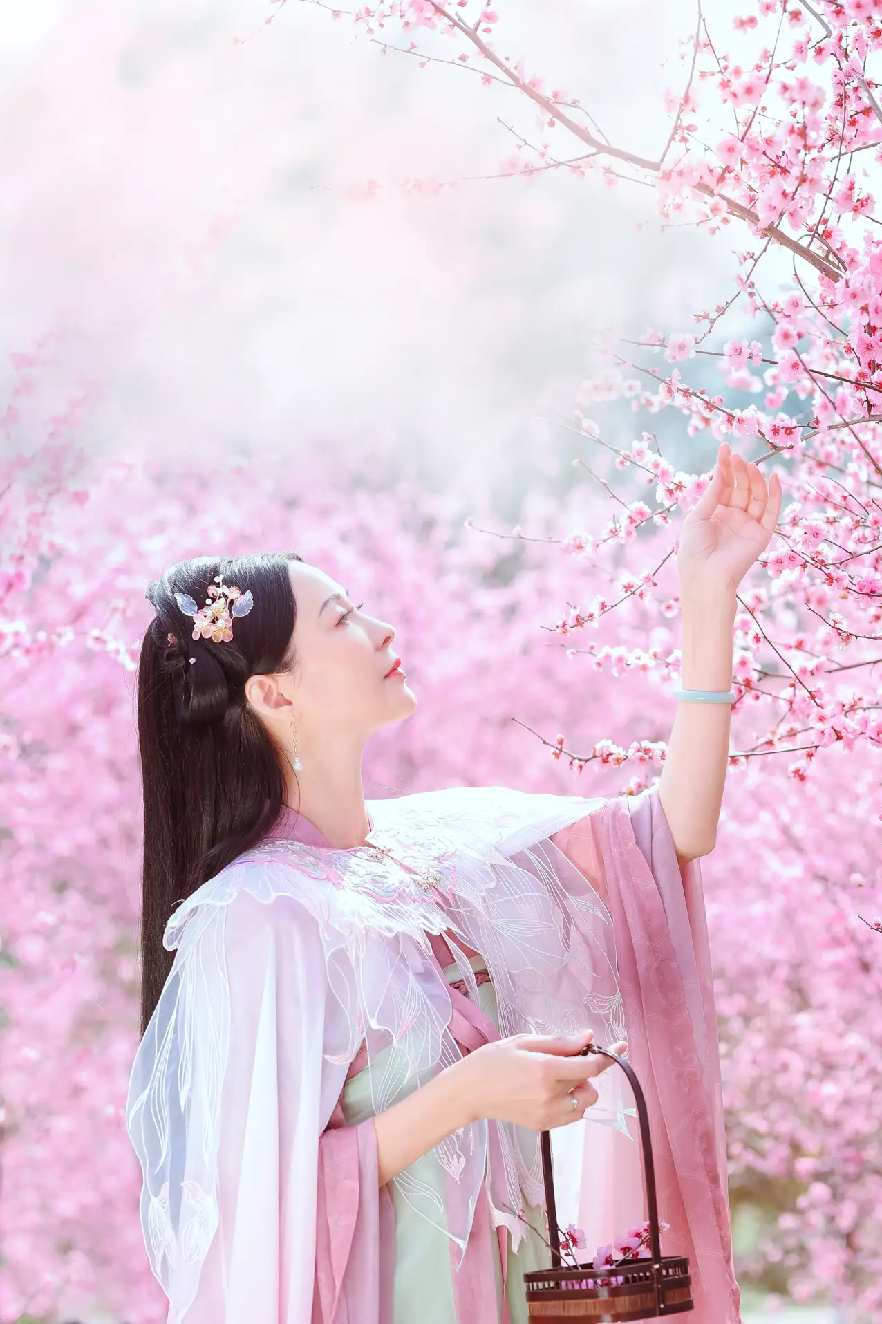 [YITUYU] 2022.05.31 Vol.1043 – Warm spring cherry color lotus#[38P]-3