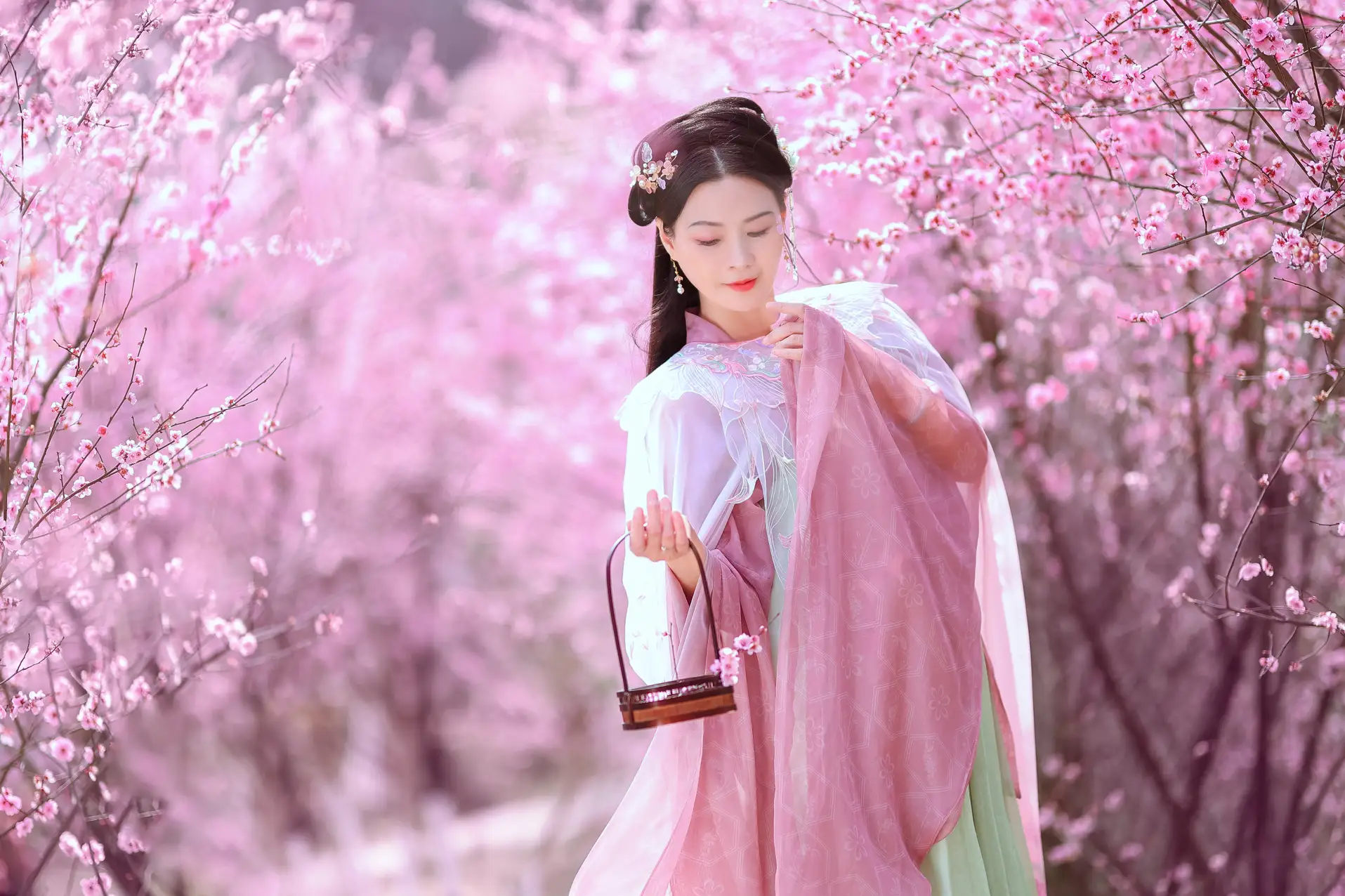 [YITUYU] 2022.05.31 Vol.1043 – Warm spring cherry color lotus#[38P]-6