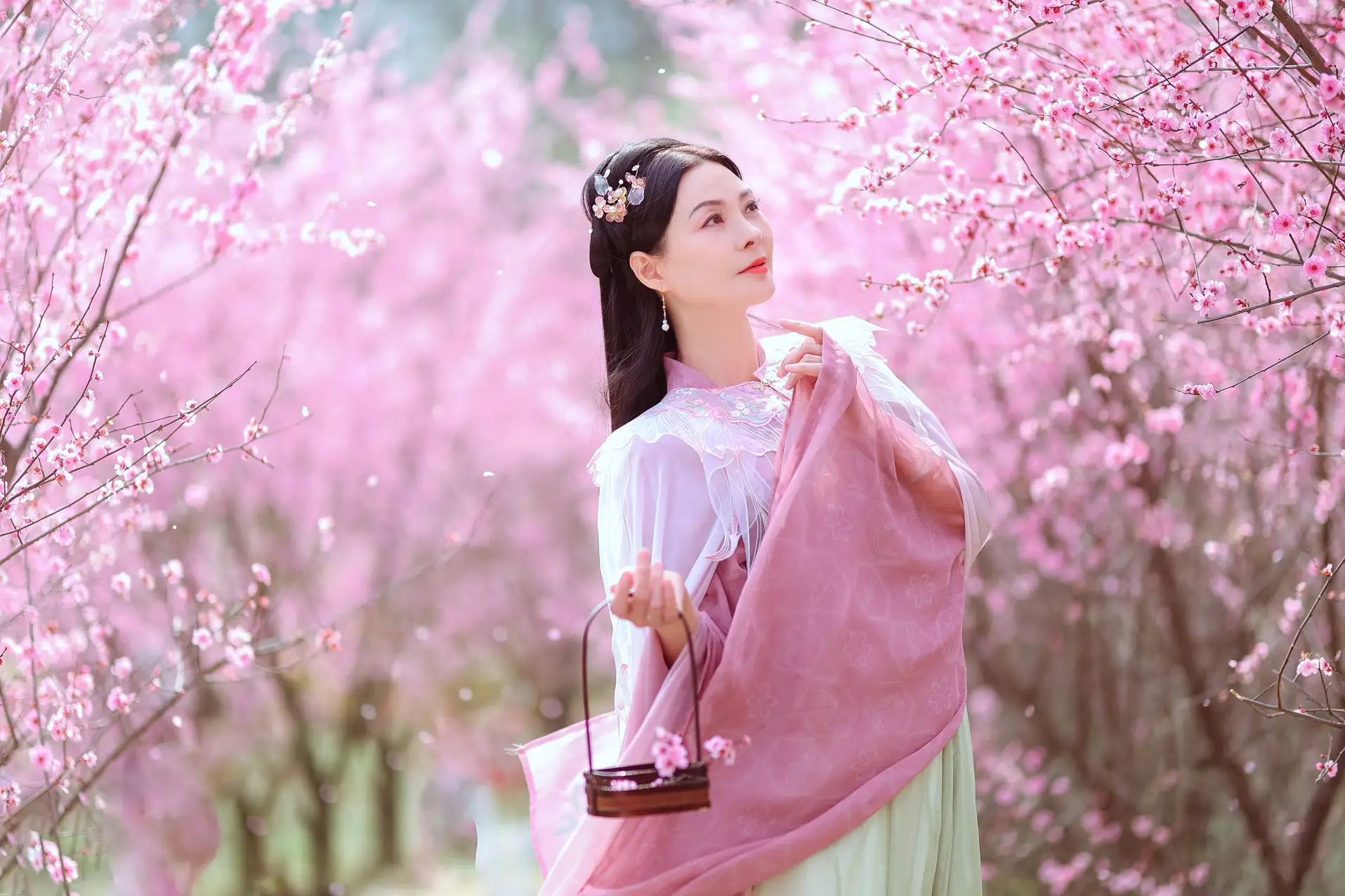 [YITUYU] 2022.05.31 Vol.1043 – Warm spring cherry color lotus#[38P]-8