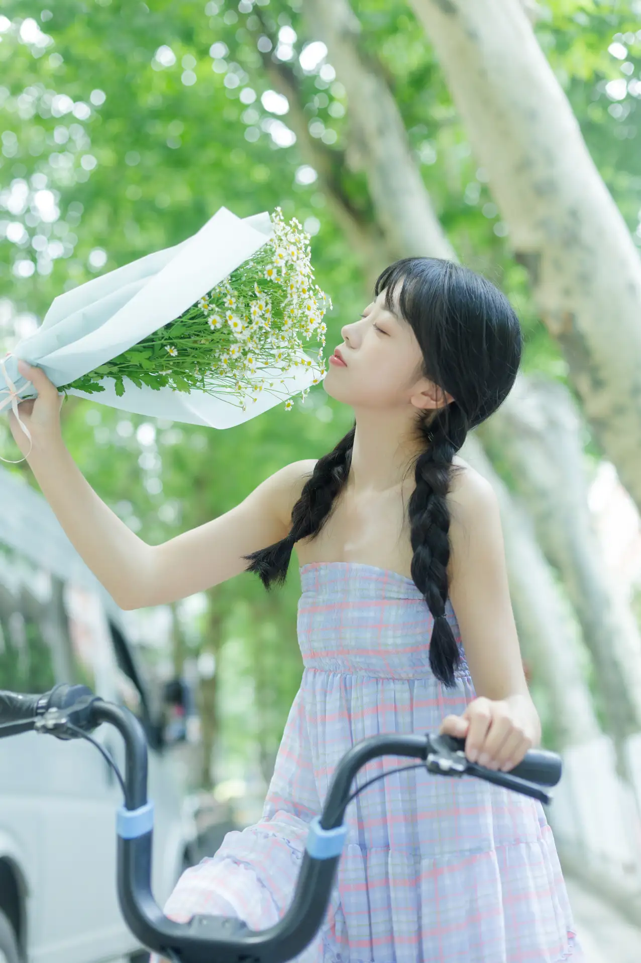 [YITUYU] 2022.08.12 Vol.1688 - Summer is the smell of chamomile Cute bubble#[33P]-2