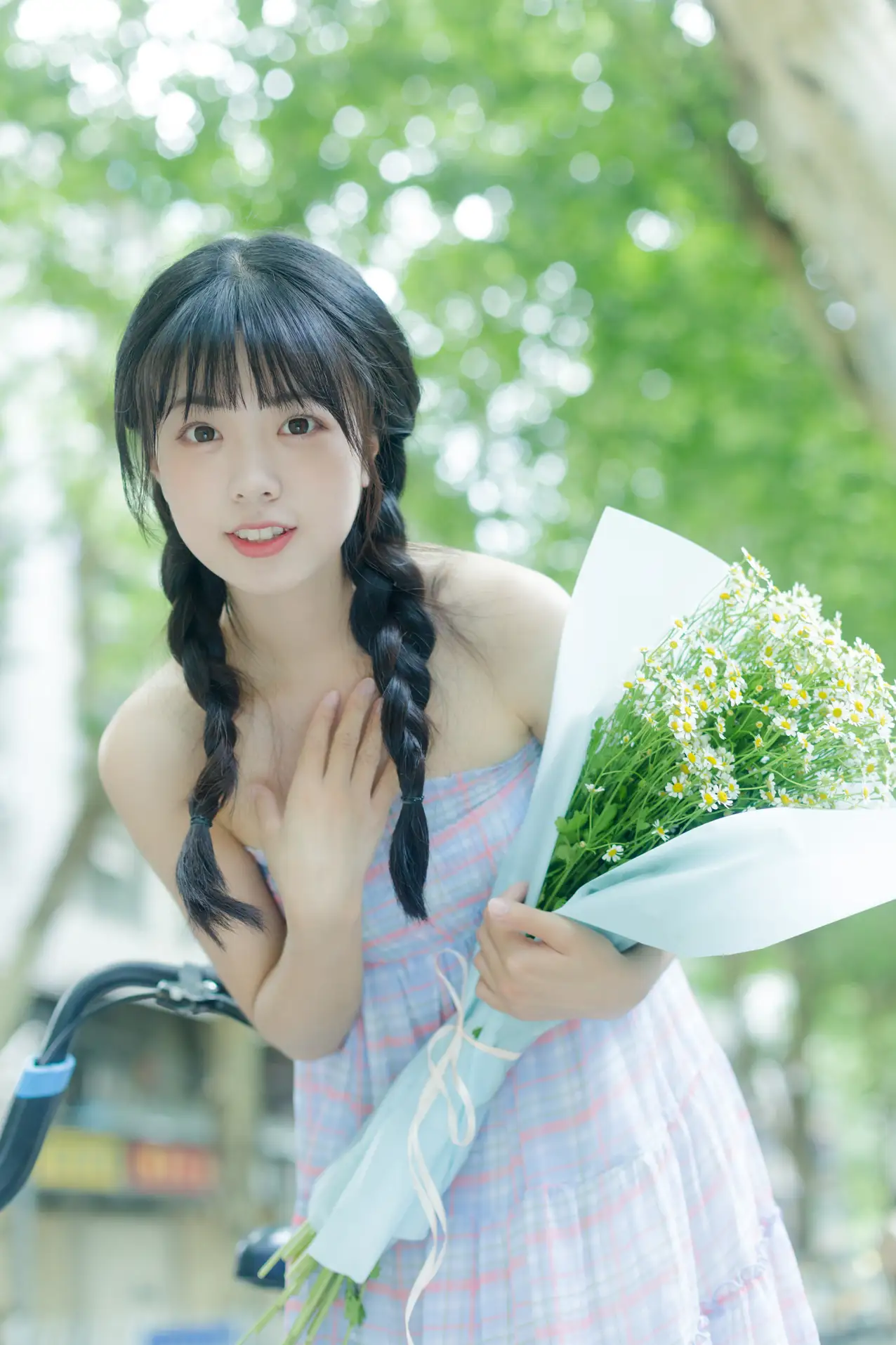 [YITUYU] 2022.08.12 Vol.1688 - Summer is the smell of chamomile Cute bubble#[33P]-1