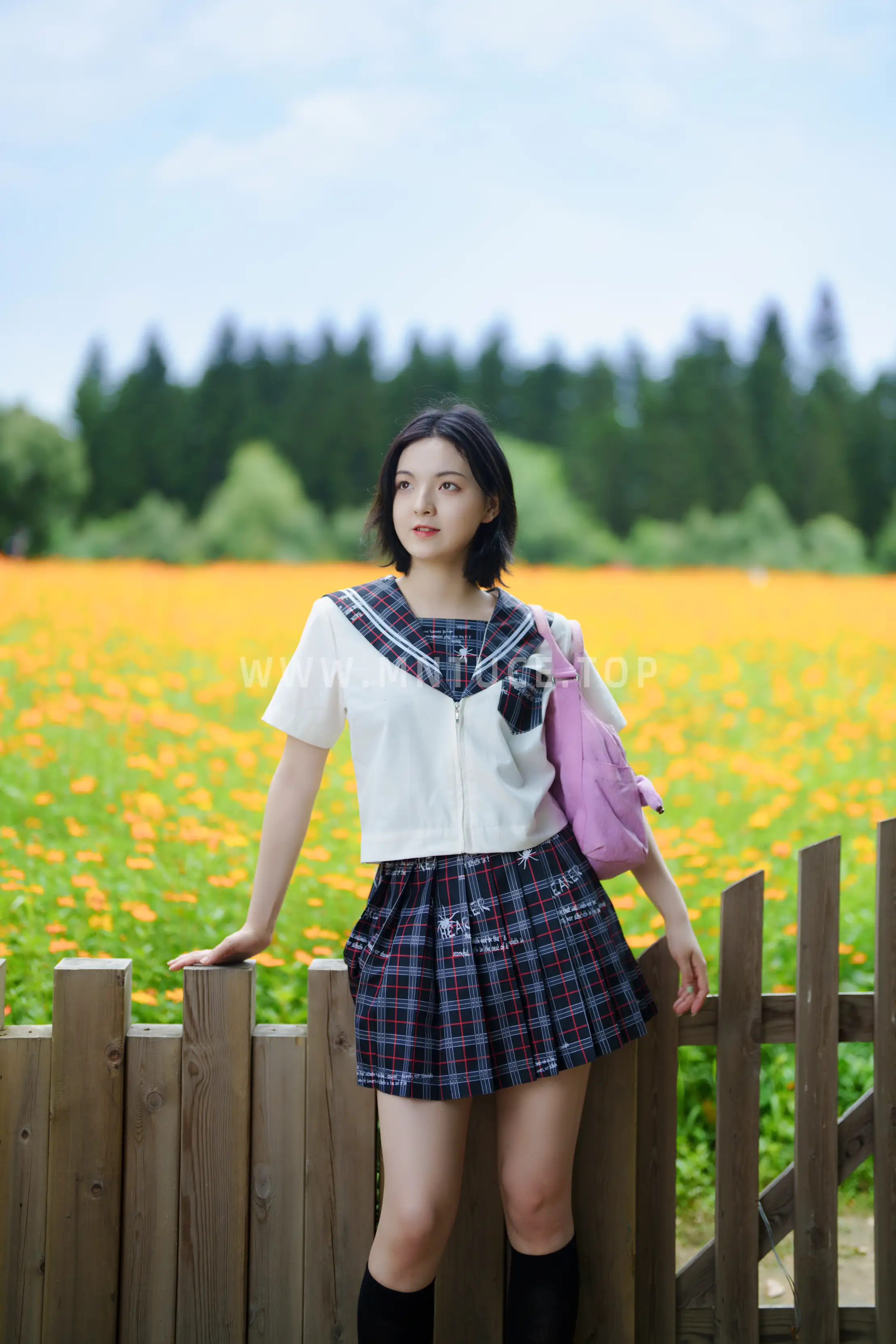 [YITUYU] 2021.11.12 Vol.441 – JK girl in the flower field dudu#[51P]-9