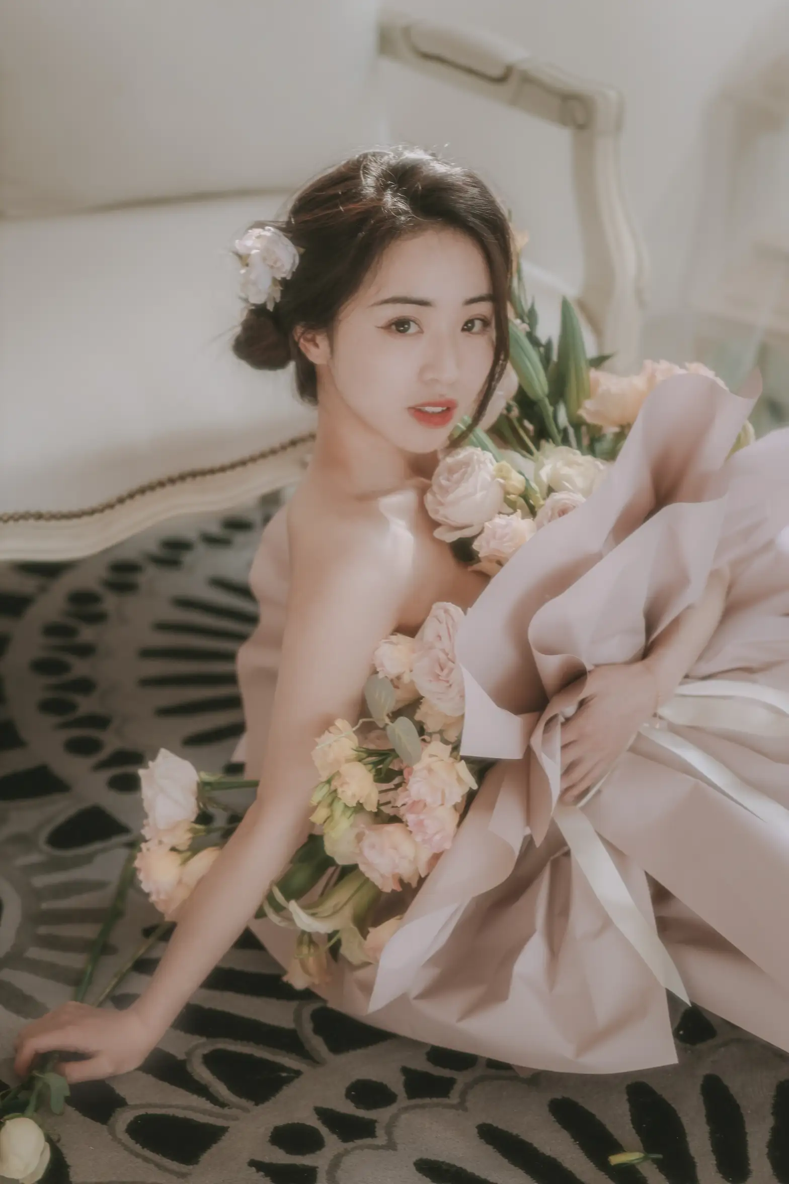 [YITUYU] 2022.07.02 Vol.1353 – Flower and Girl Xiao Zhu#[36P]-6