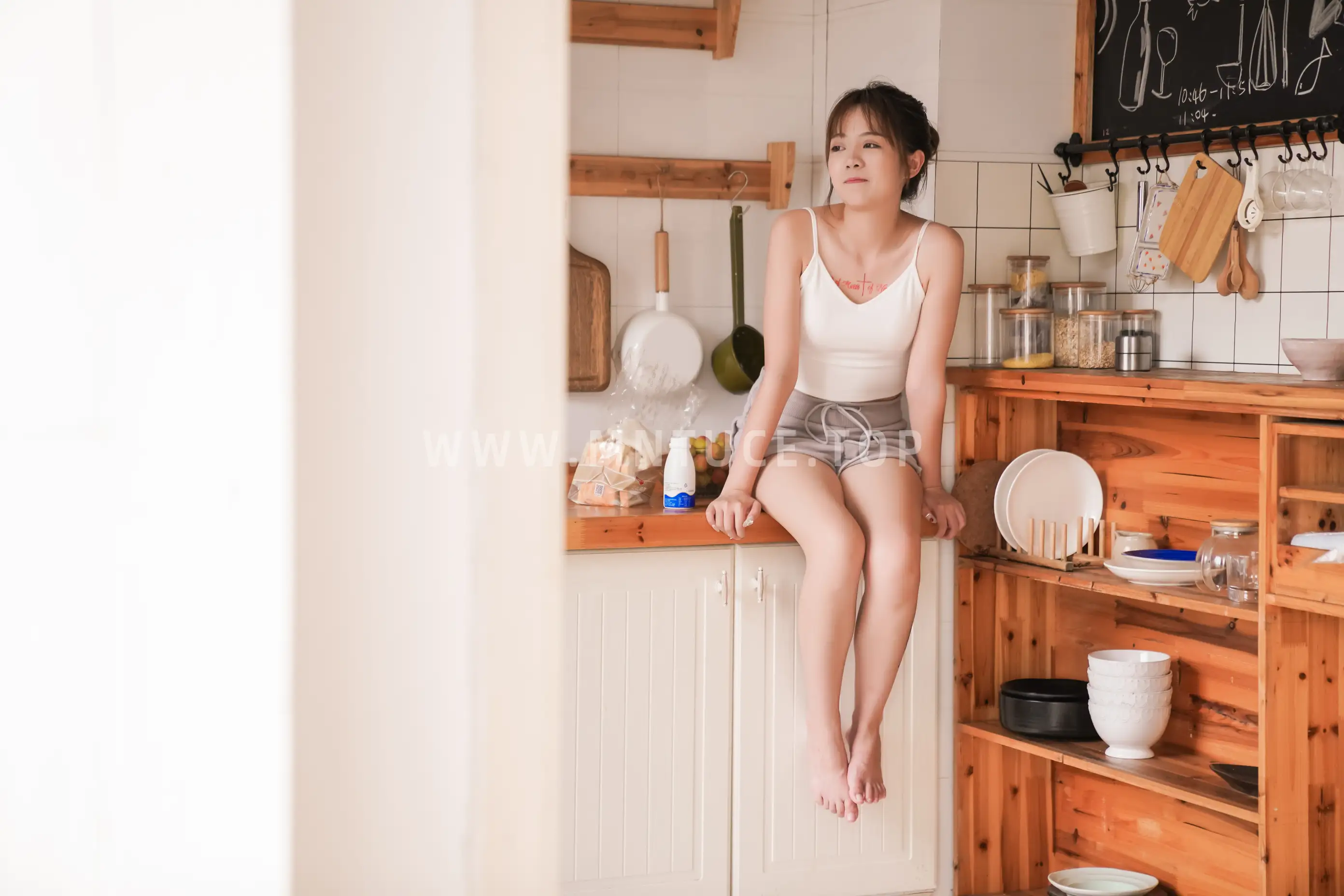 [YITUYU] 2022.05.14 Vol.882 – Weird and cute 1Nevaeh#[24P]-10