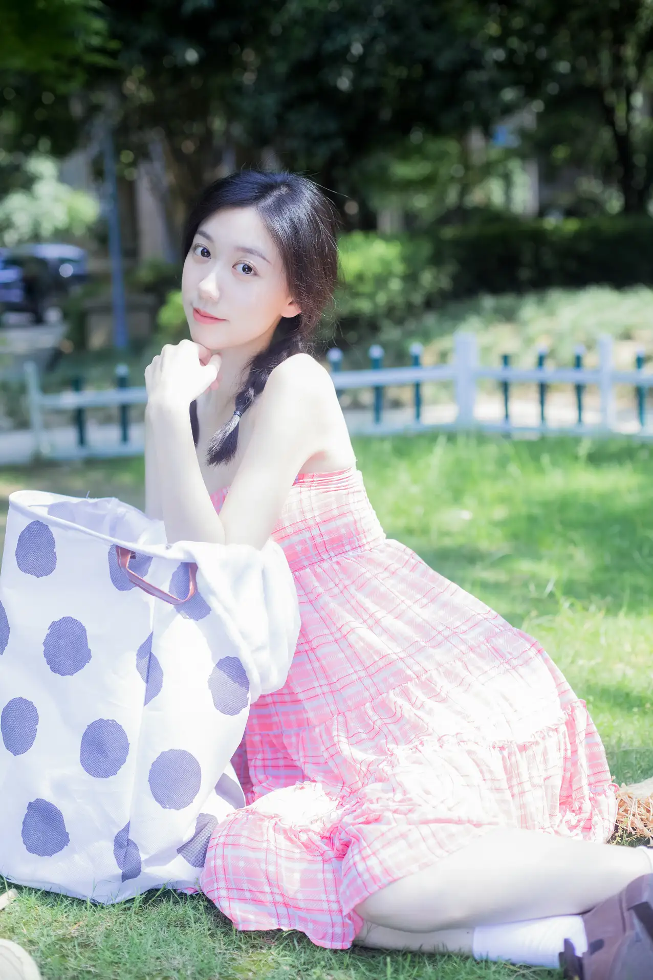 [YITUYU] 2022.07.19 Vol.1520 – The weather is sunny today Cat Feeding Girl Cat Girl-#[42P]-3