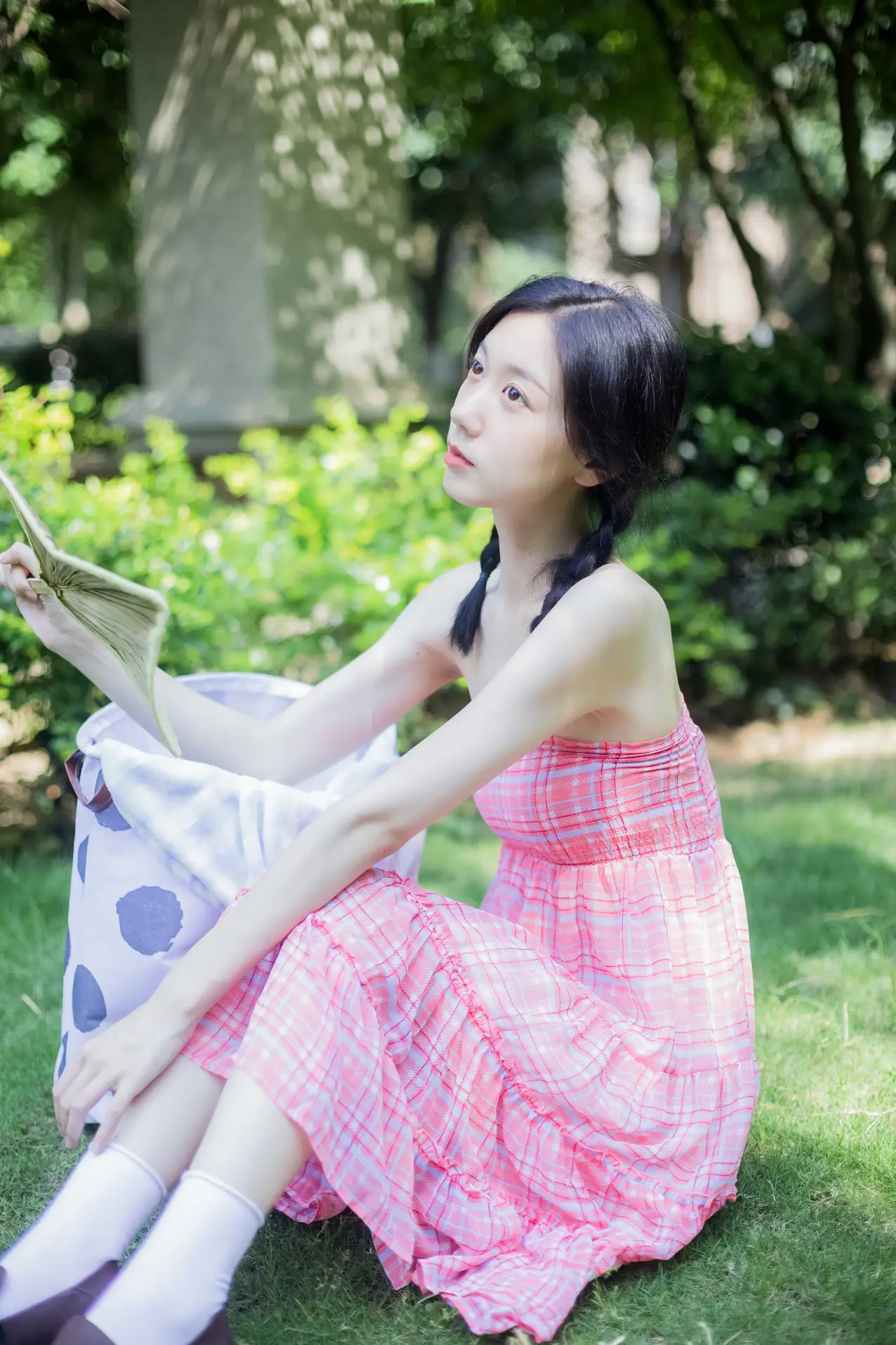 [YITUYU] 2022.07.19 Vol.1520 – The weather is sunny today Cat Feeding Girl Cat Girl-#[42P]-9