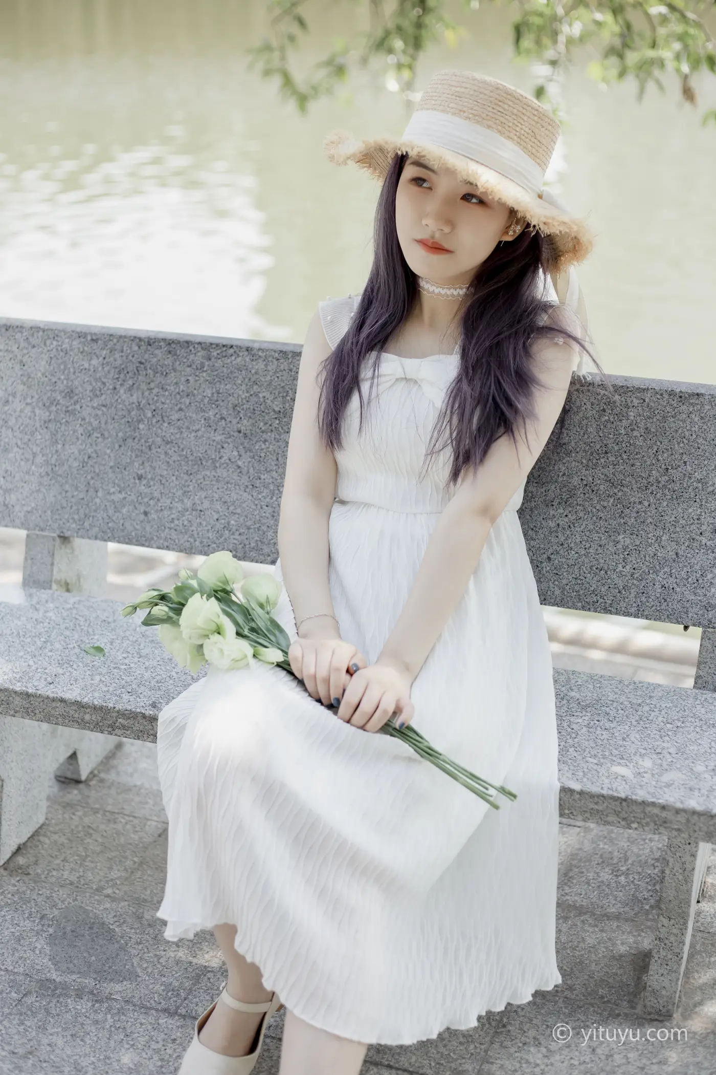 [YITUYU] 2021.06.07 Vol.069 – Breeze and light floral fragrance cocoa#[37P]-1