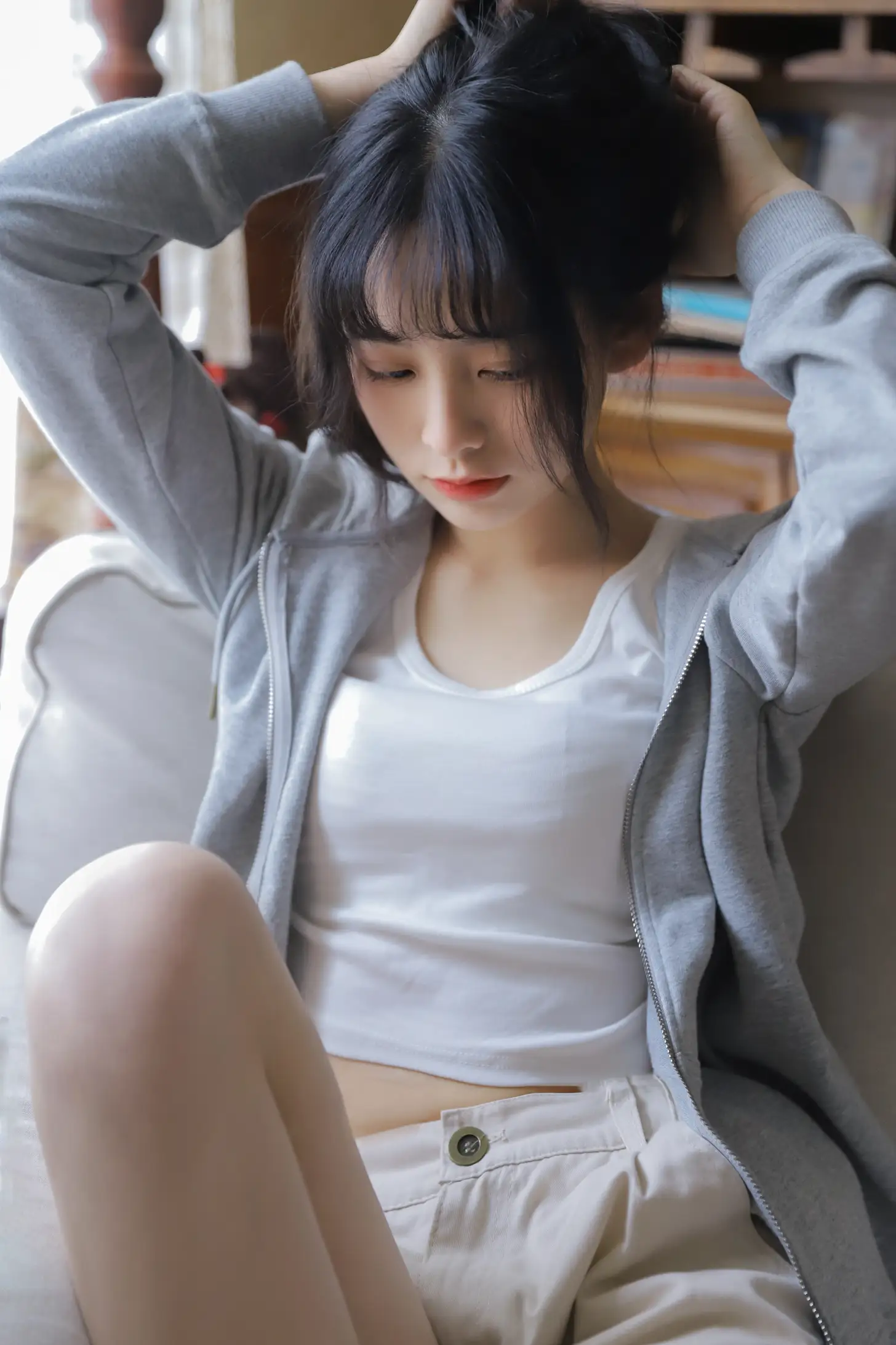 [YITUYU] 2022.08.01 Vol.1599 – Gray Track – Spring and Summer _#[23P]-19