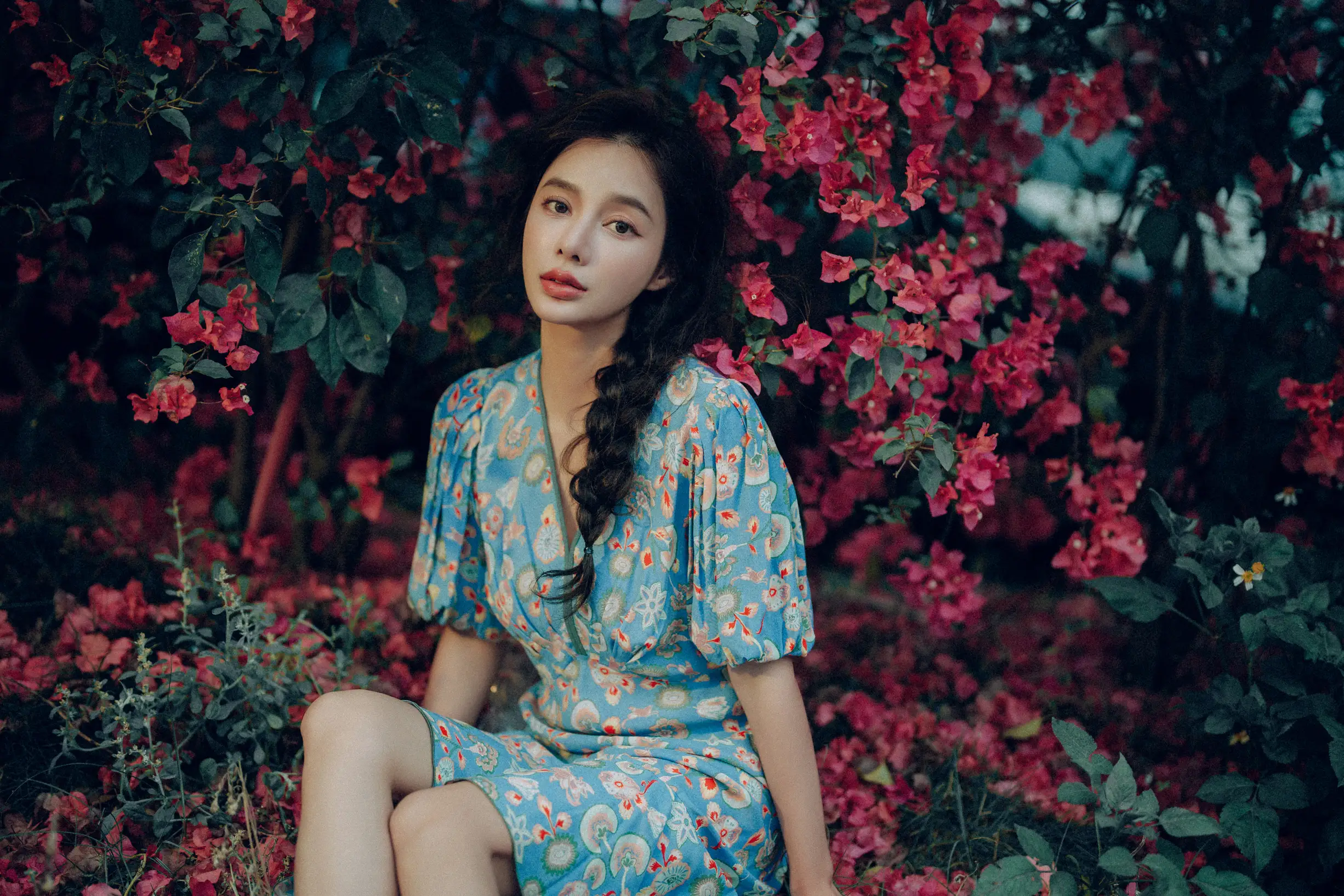 [YITUYU] 2022.06.25 Vol.1282 – Glowing hair, the goddess under the bougainvillea waterfall Classmate Shuwen#[55P]-4