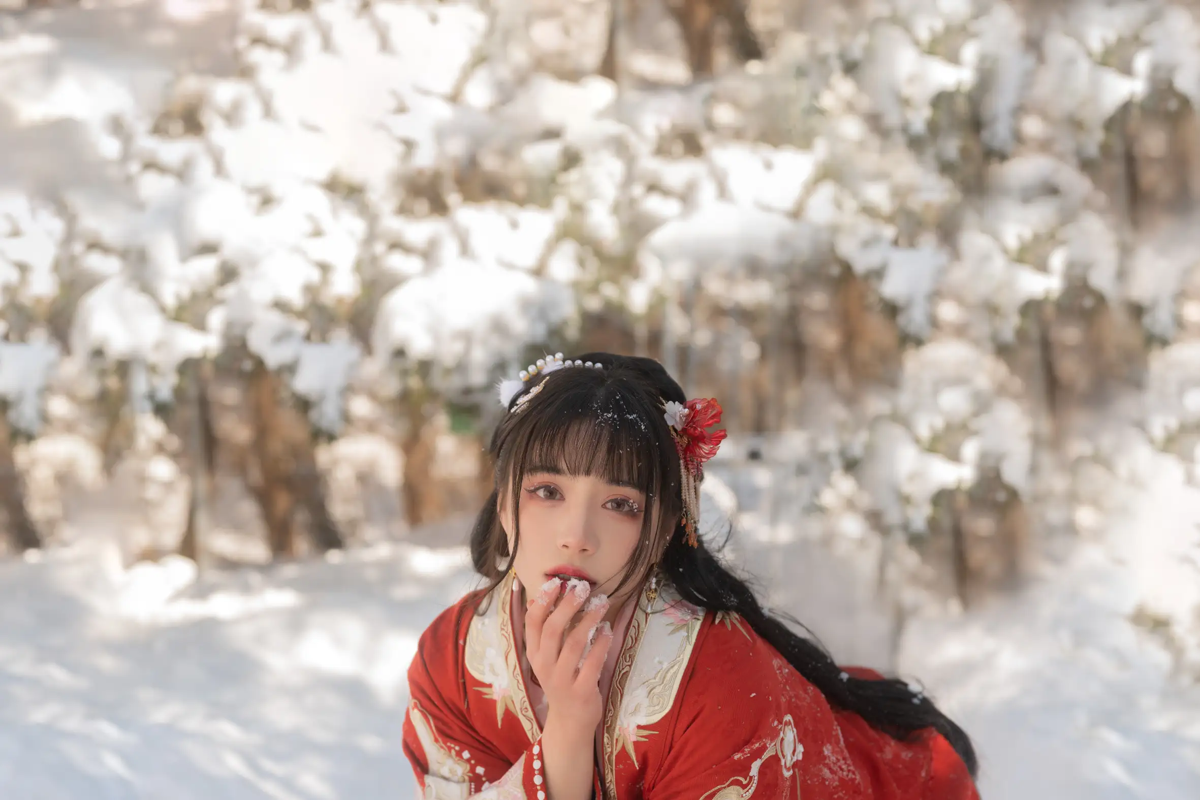 [YITUYU] 2022.06.07 Vol.1111 – Walking in the Snow Two plus six#[26P]-1