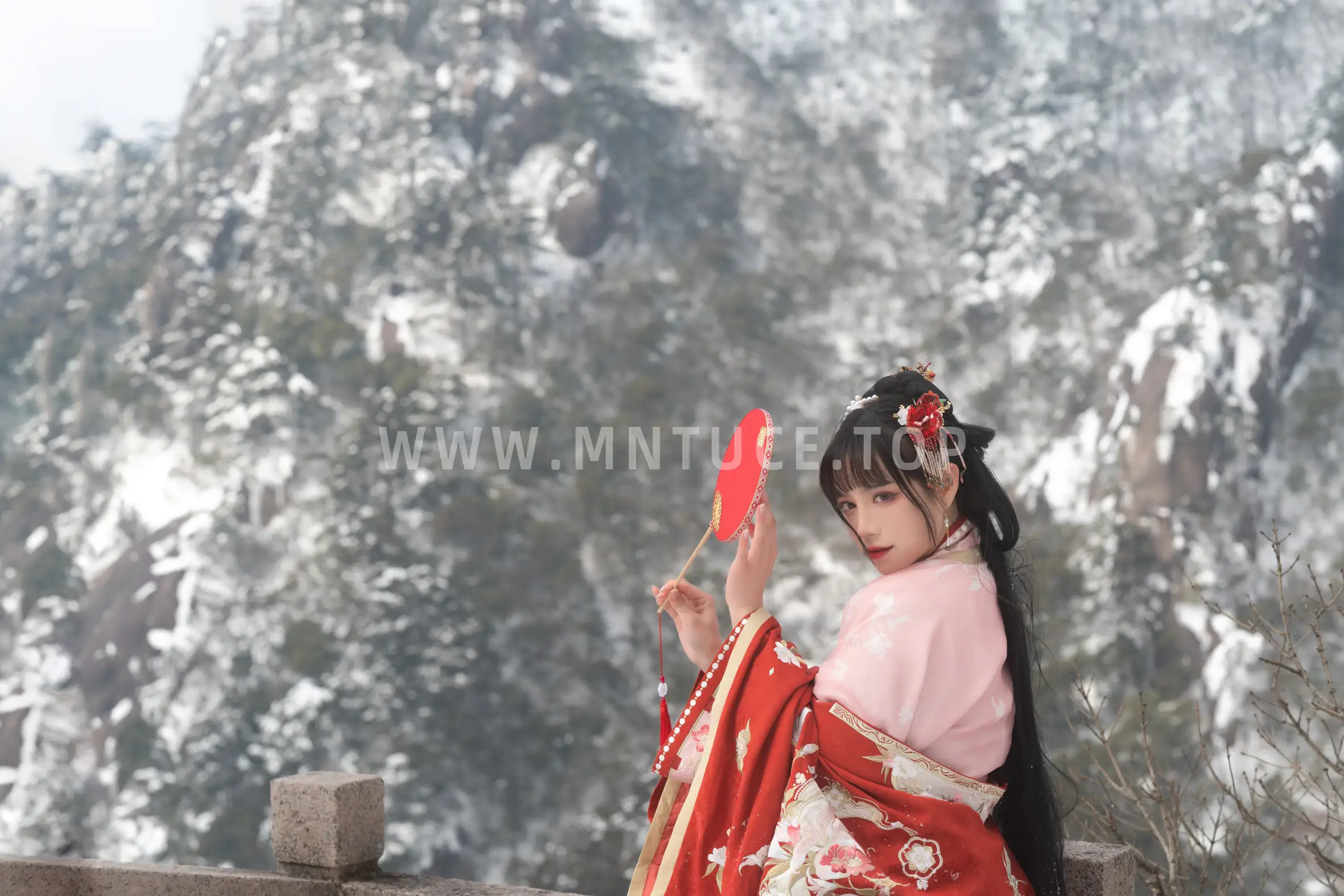 [YITUYU] 2022.06.07 Vol.1111 – Walking in the Snow Two plus six#[26P]-4