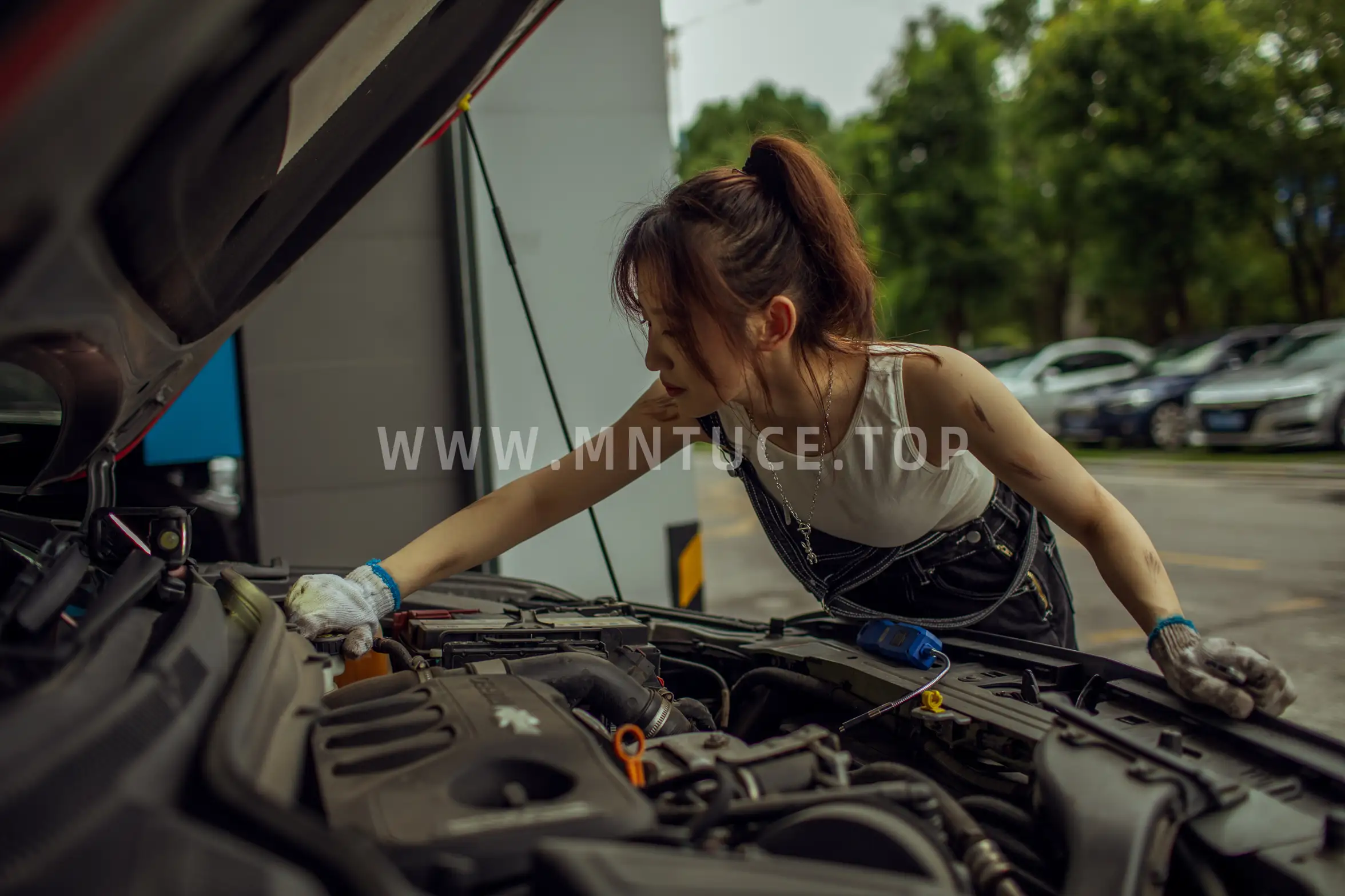 [YITUYU] 2022.07.27 Vol.1555 – Female Car Repair Master Pepe#[23P]-8