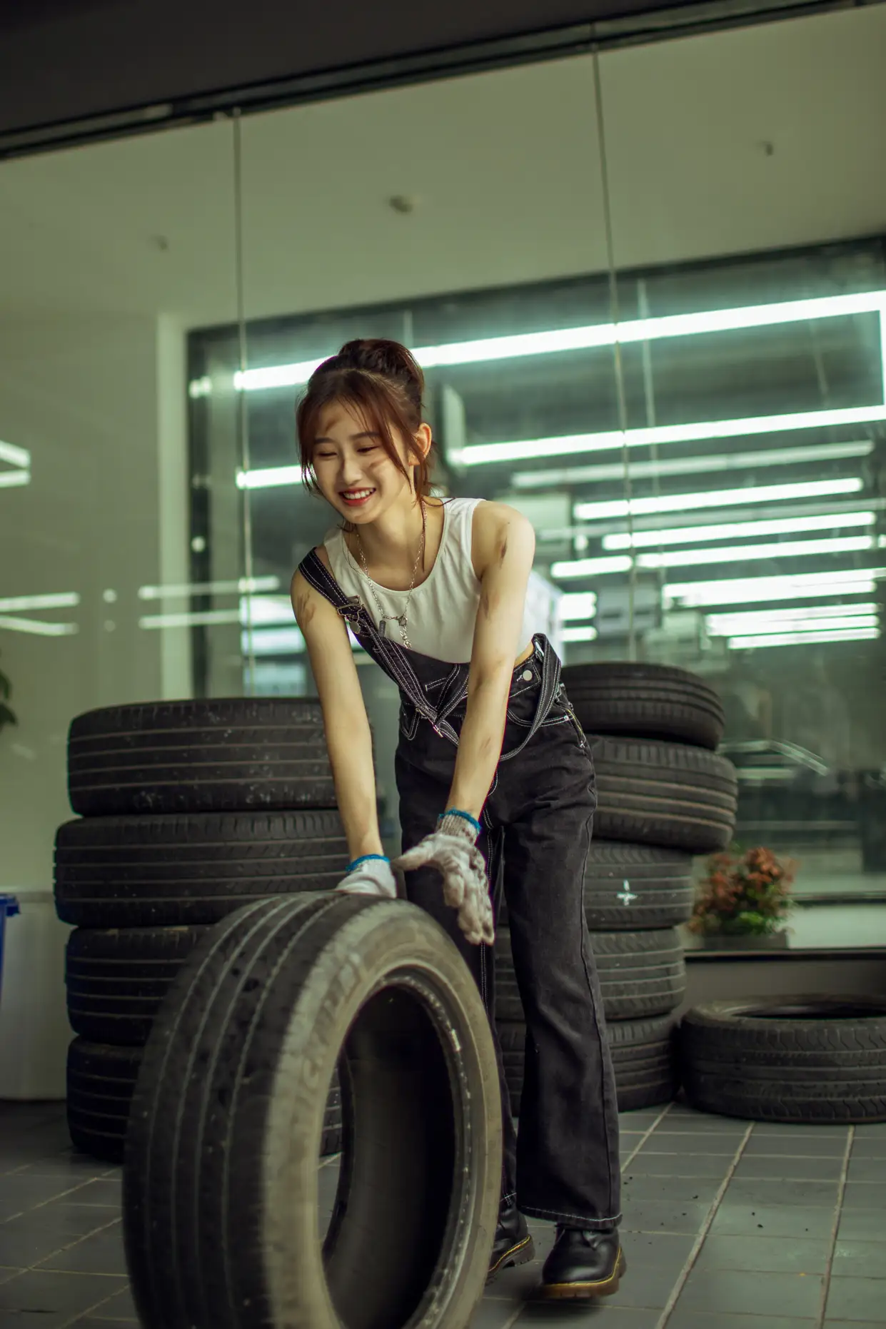 [YITUYU] 2022.07.27 Vol.1555 – Female Car Repair Master Pepe#[23P]-3