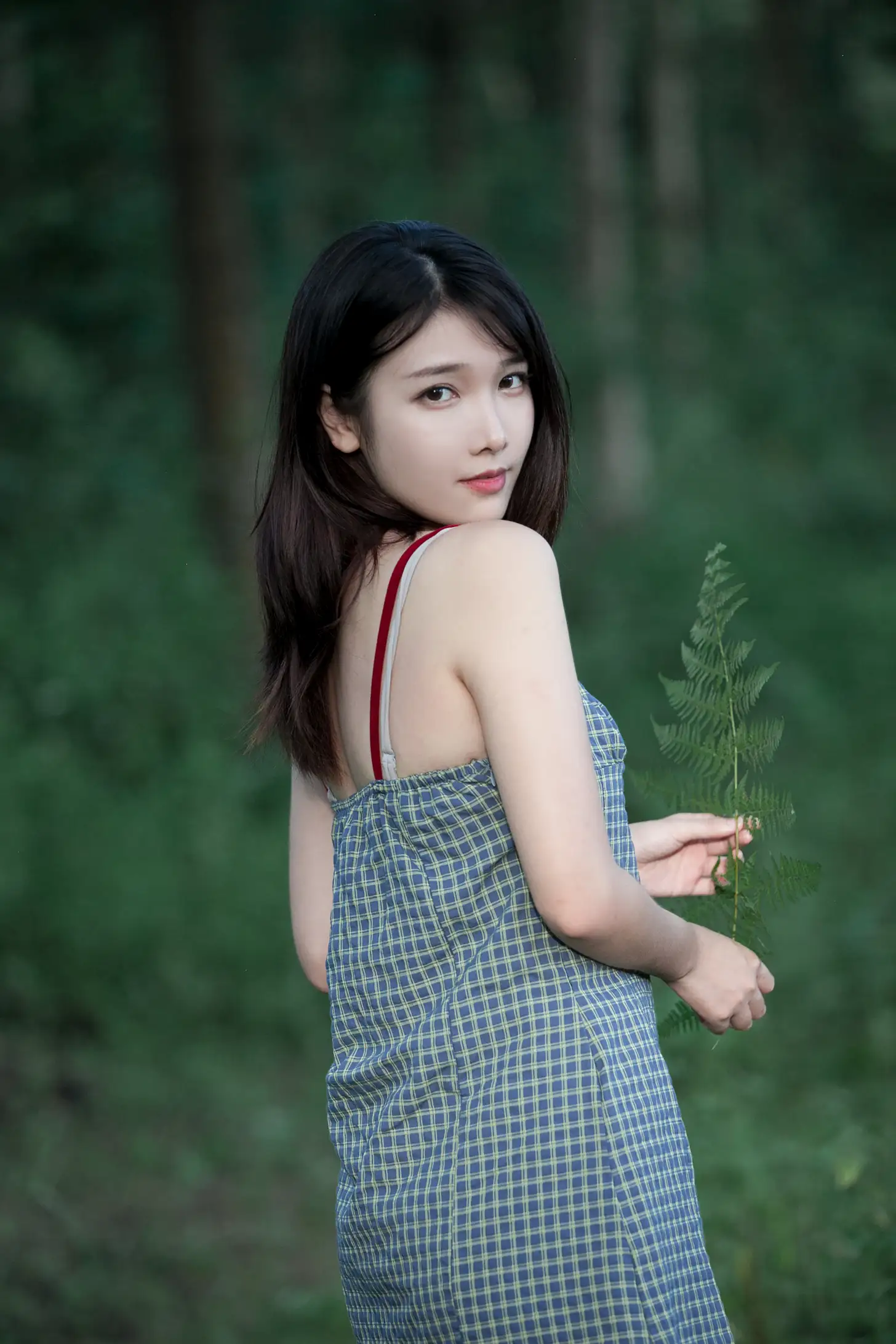 [YITUYU] 2021.11.06 Vol.425 – Forgettable Grass Xiangxiang#[22P]-1